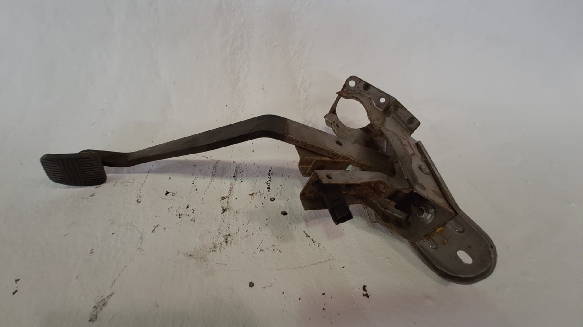Pedal freno NISSAN NAVARA PICK-UP (D40M)