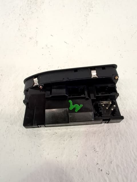 Mando elevalunas delantero izquierdo BMW SERIE 5 BERLINA (E39) 2
