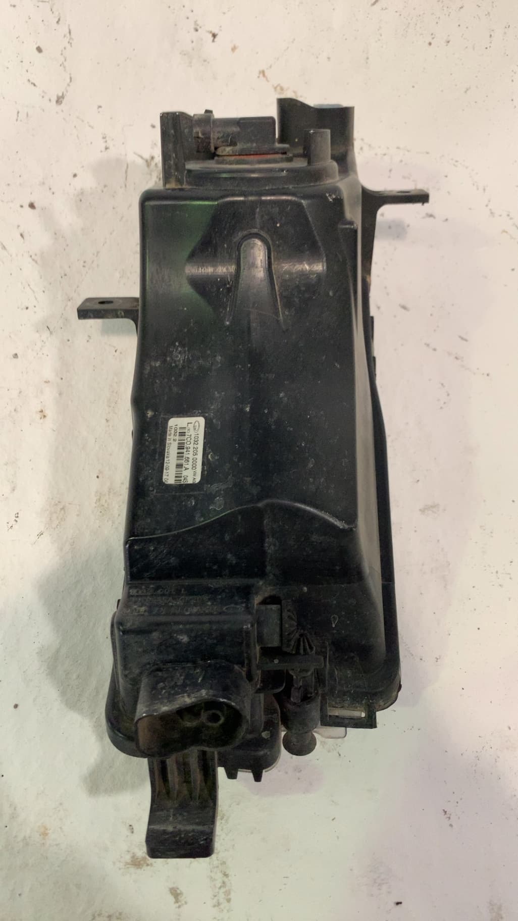 Faro antiniebla izquierdo VOLKSWAGEN CRAFTER 2