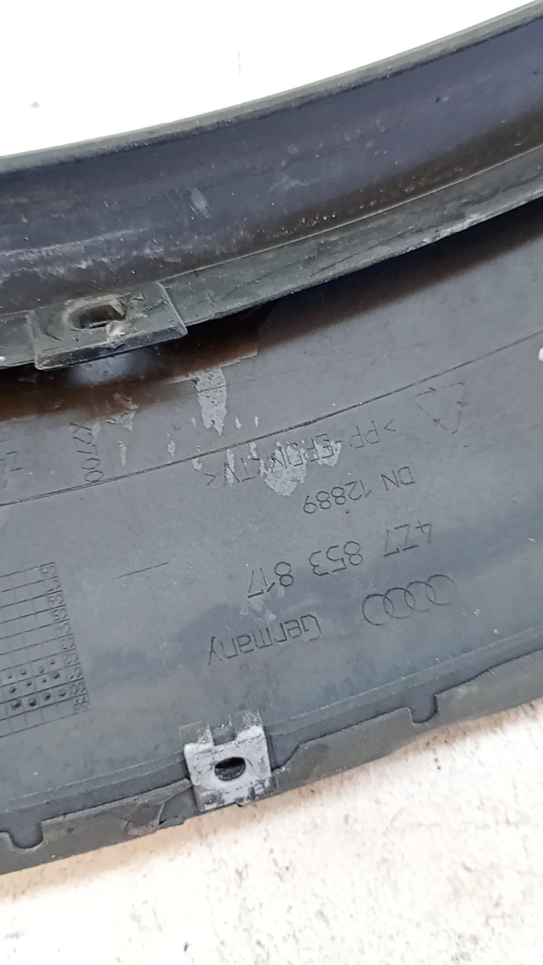Aletin trasero izquierdo AUDI A6 BERLINA (4B2) 2