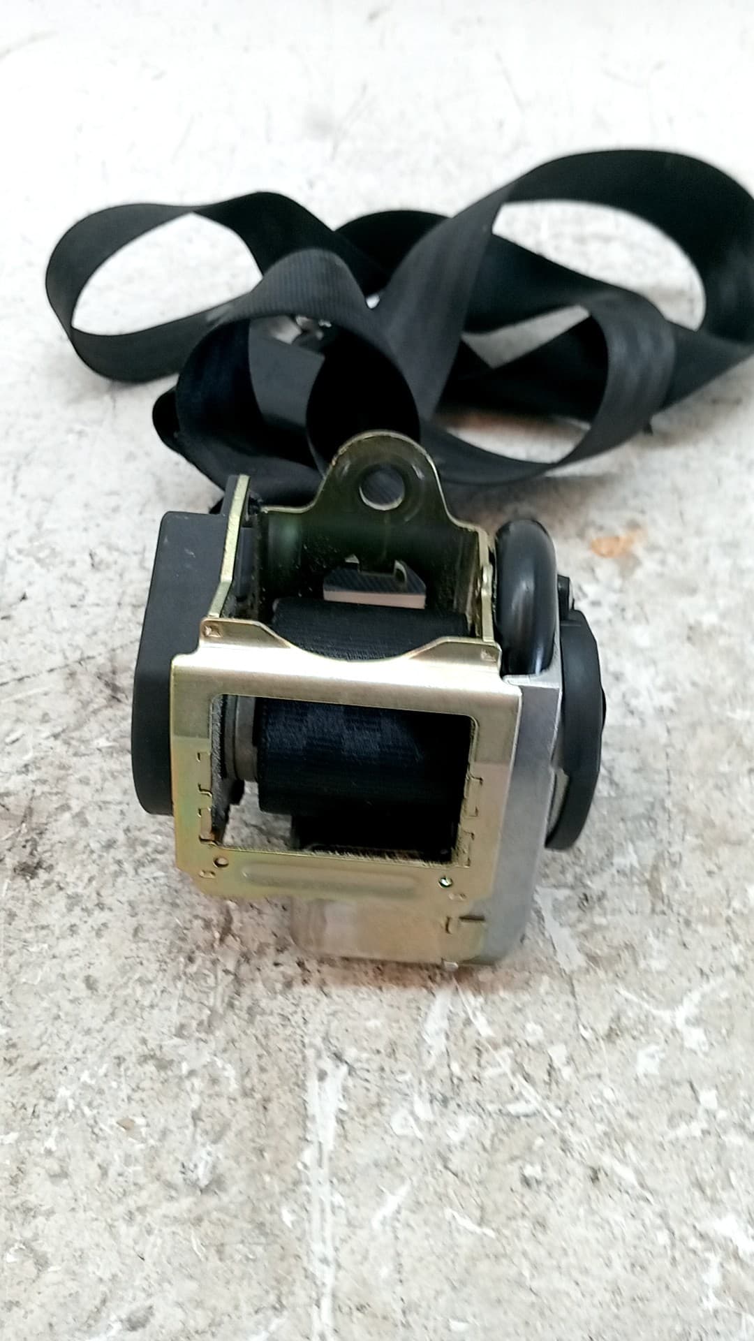 Cinturon seguridad delantero derecho AUDI A6 BERLINA (4B2)
