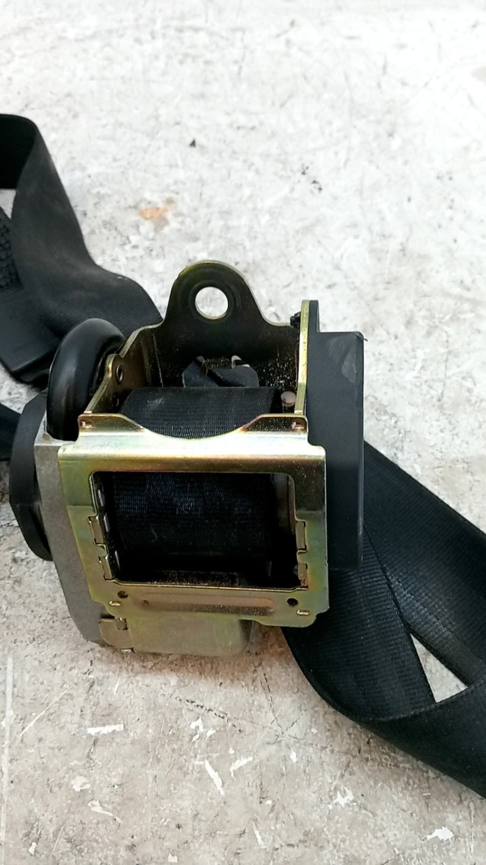 Cinturon seguridad delantero izquierdo AUDI A6 BERLINA (4B2)