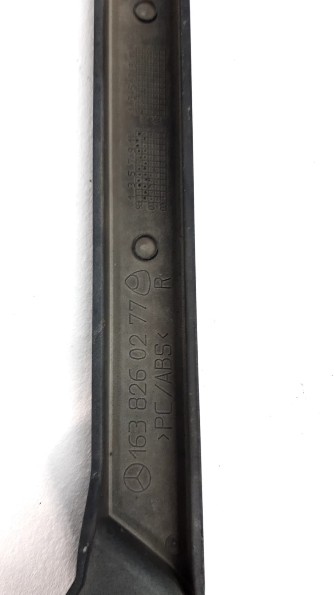 Plastico MERCEDES-BENZ CLASE M (W163) 3