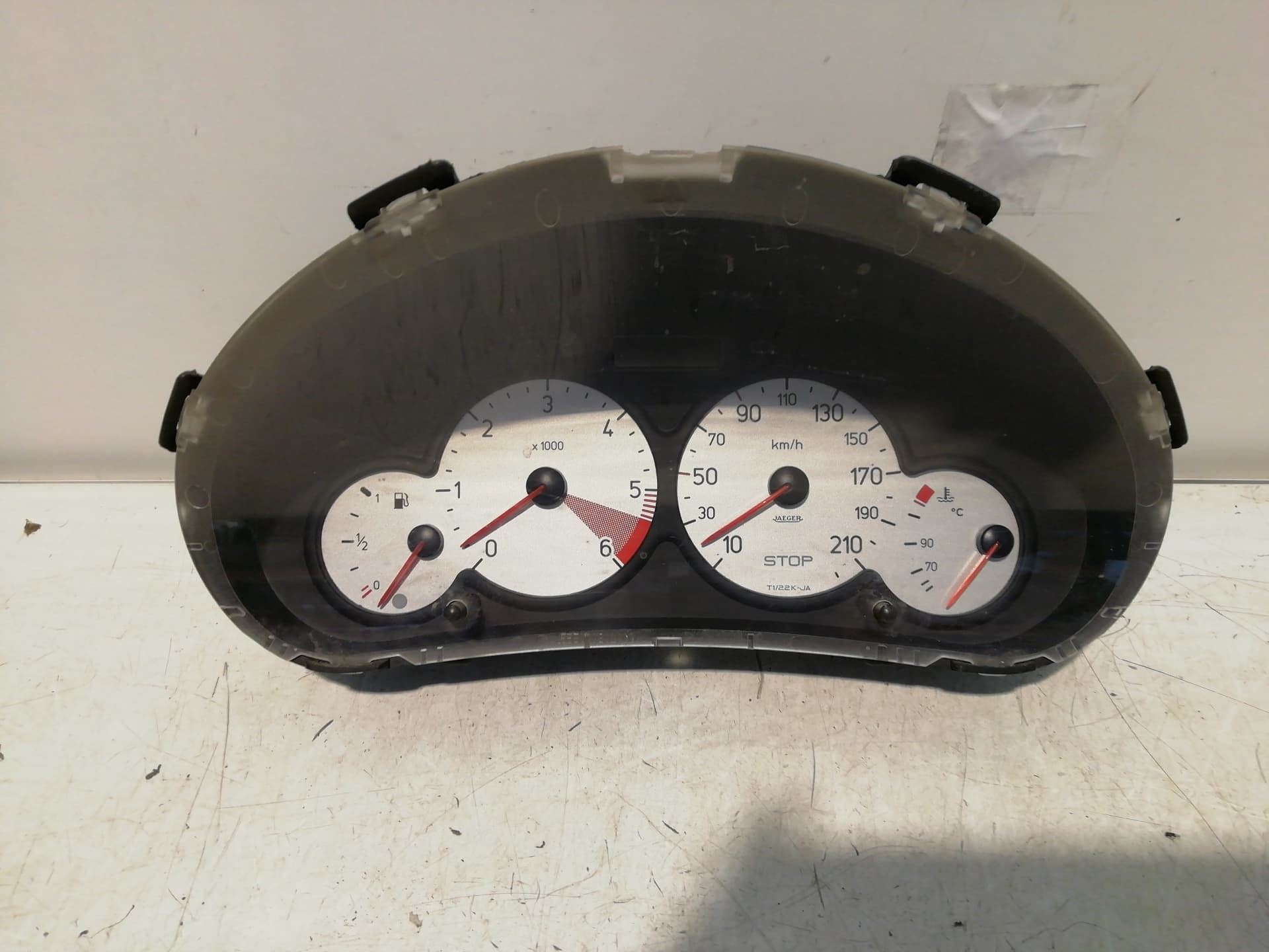 Cuadro instrumentos PEUGEOT 206 BERLINA