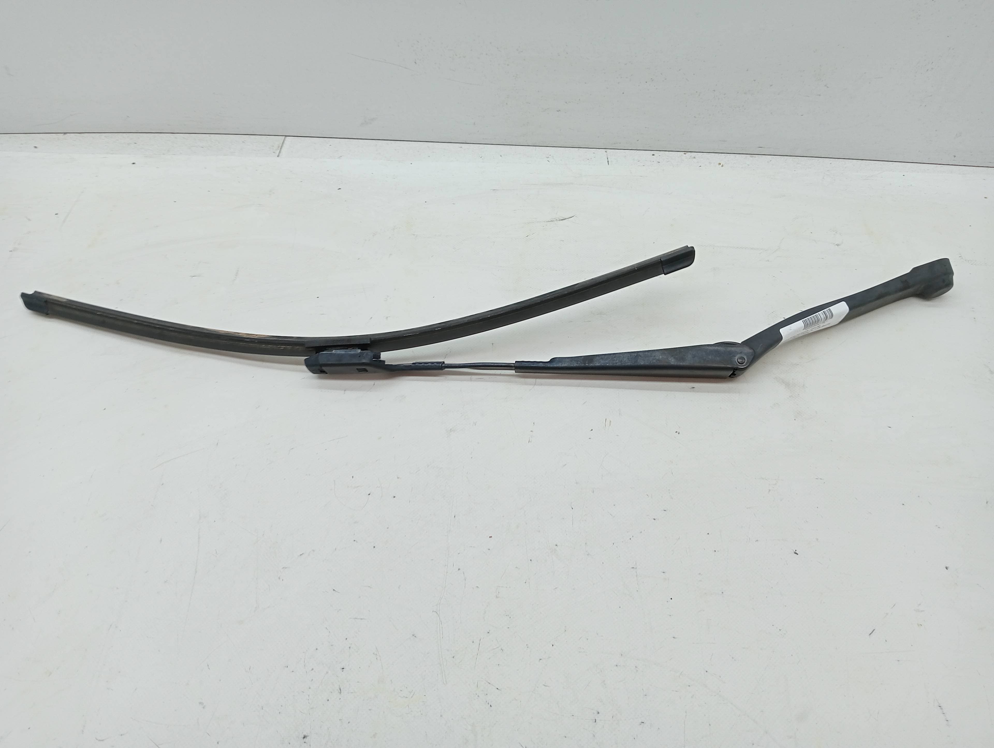 Brazo limpia delantero derecho MERCEDES-BENZ CLASE E (W212) LIM.
