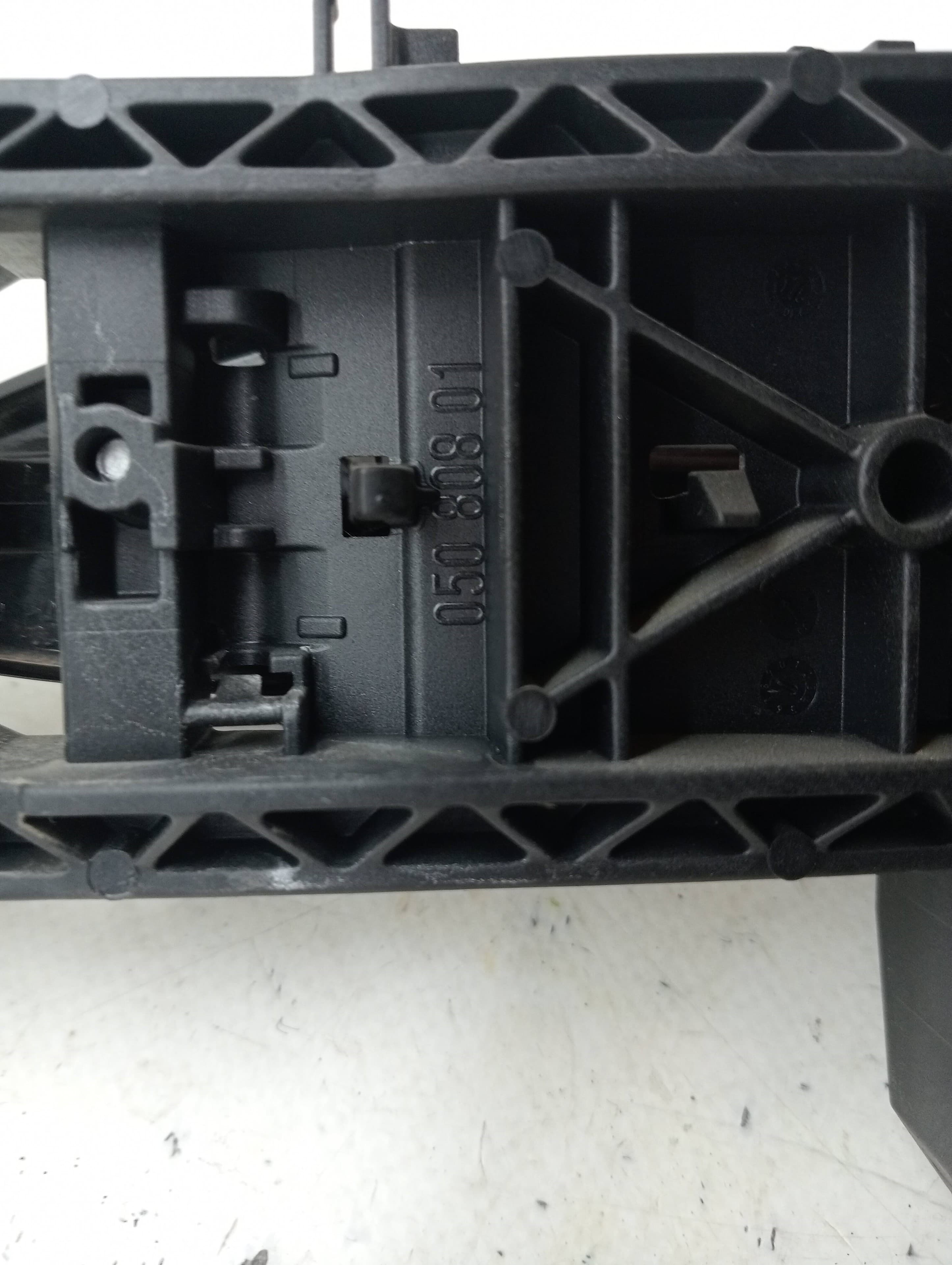 Maneta exterior delantera derecha MERCEDES-BENZ CLASE E (W212) LIM. 2