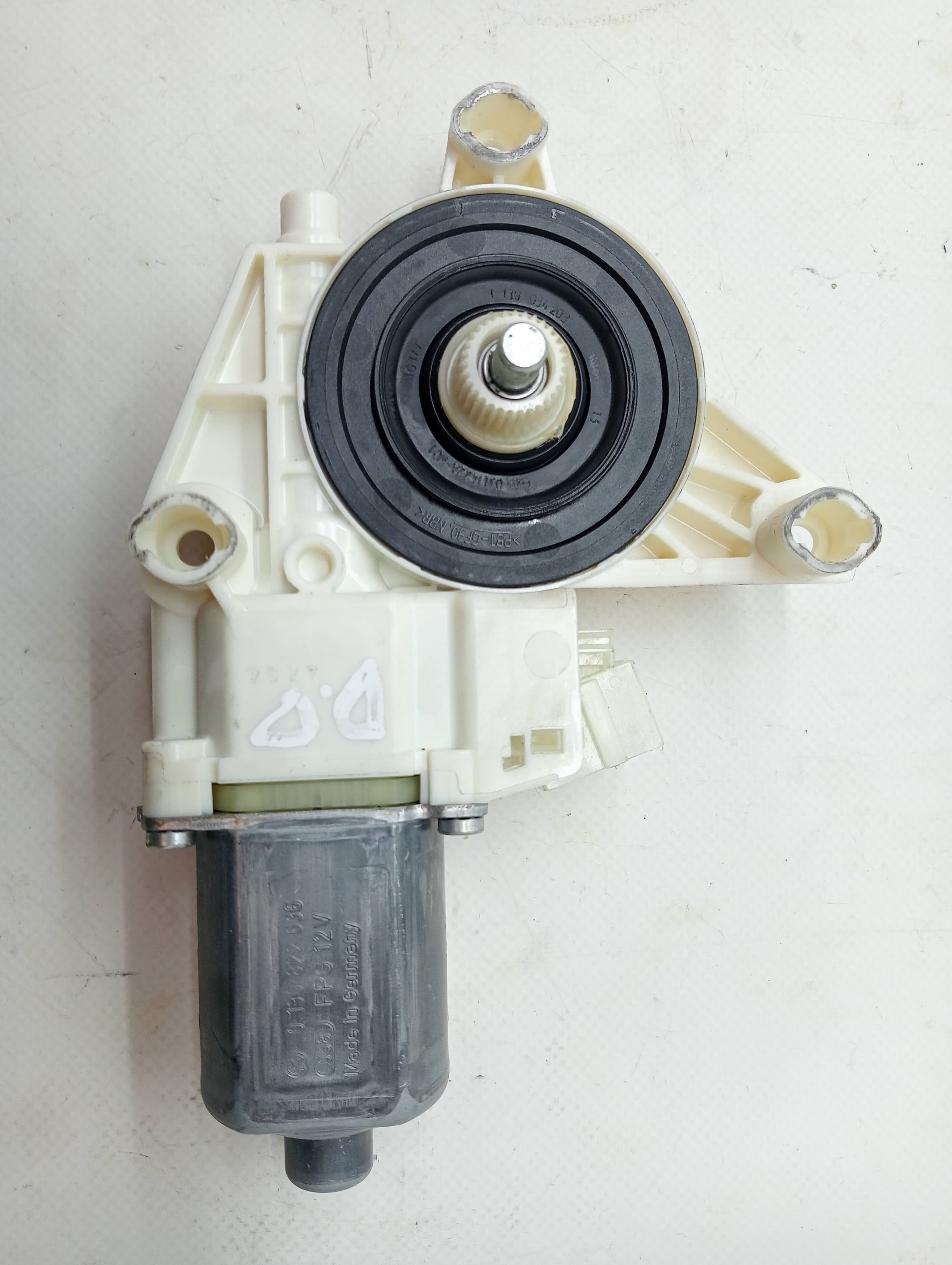 Motor elevalunas delantero derecho MERCEDES-BENZ CLASE E (W212) LIM. 3