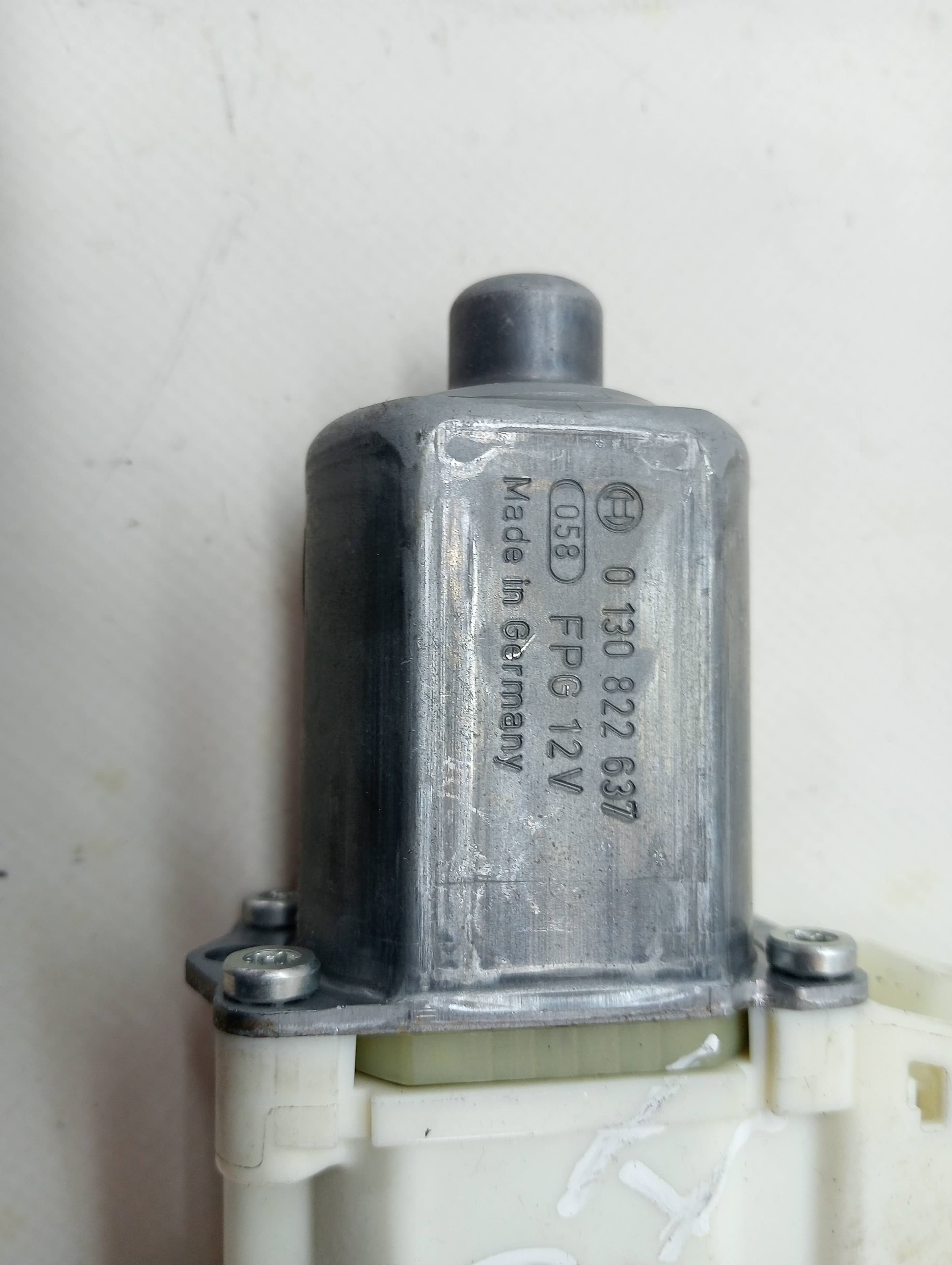 Motor elevalunas delantero izquierdo MERCEDES-BENZ CLASE E (W212) LIM. 2