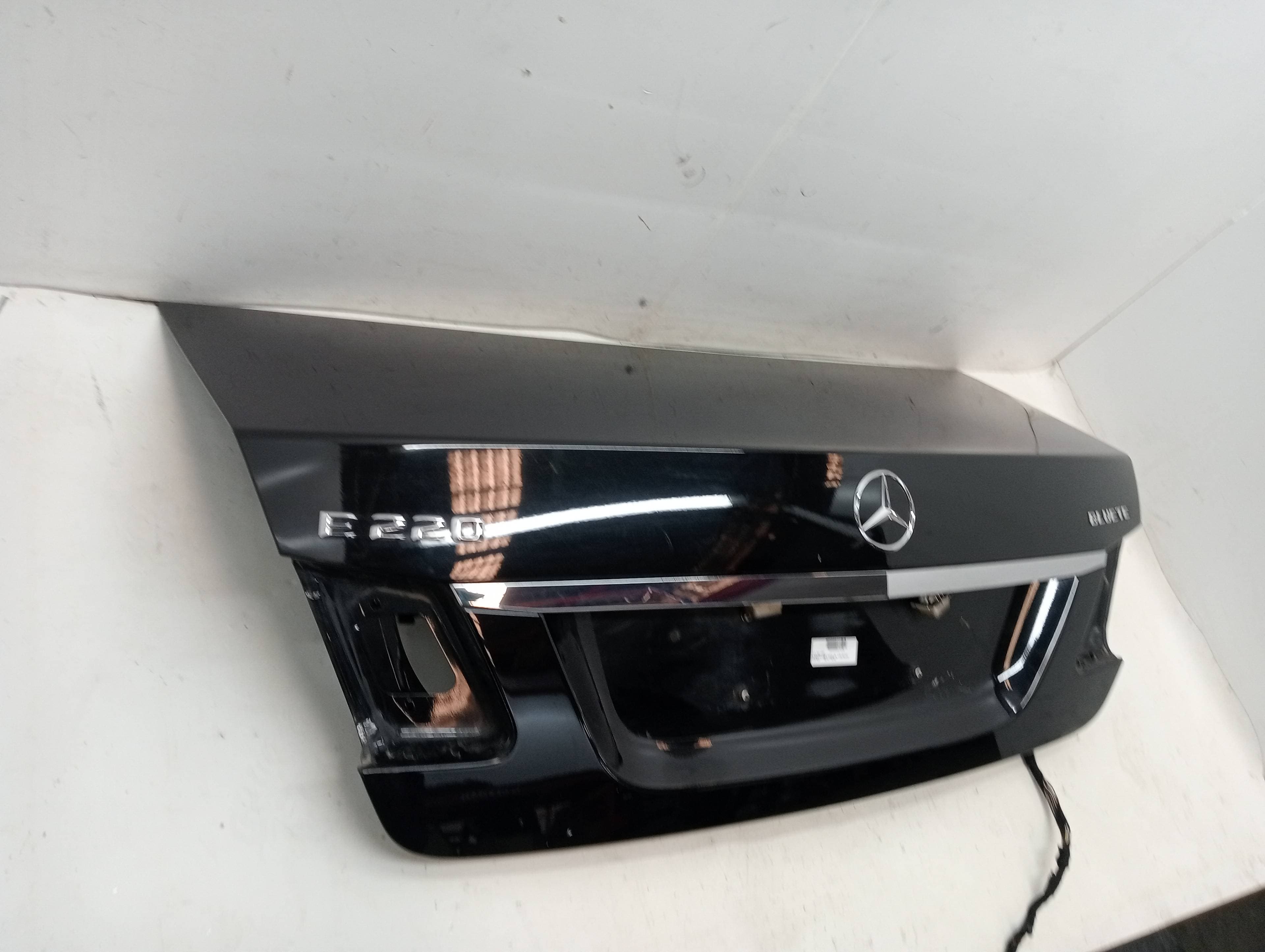Porton trasero MERCEDES-BENZ CLASE E (W212) LIM. 3