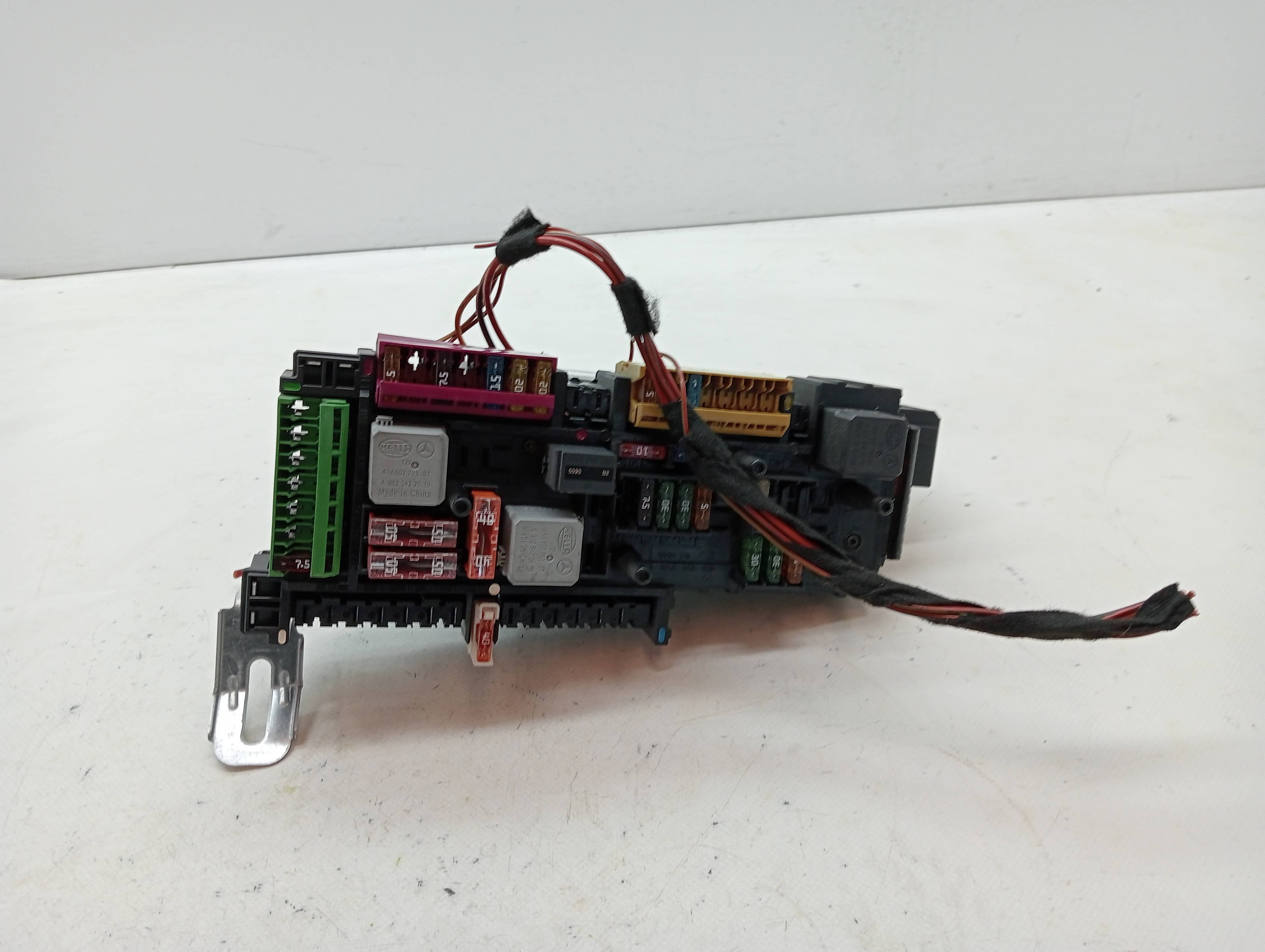 Caja reles / fusibles MERCEDES-BENZ CLASE E (W212) LIM.