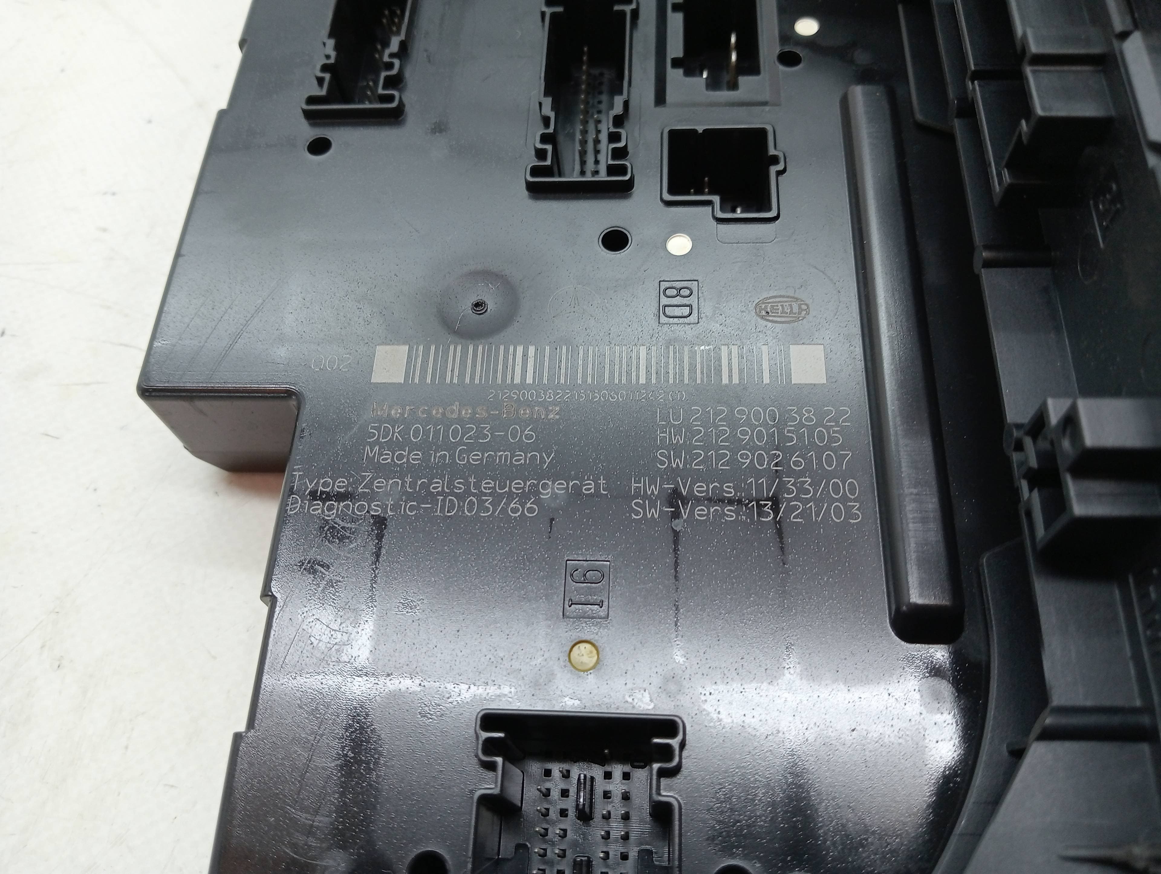 Caja reles / fusibles MERCEDES-BENZ CLASE E (W212) LIM. 2