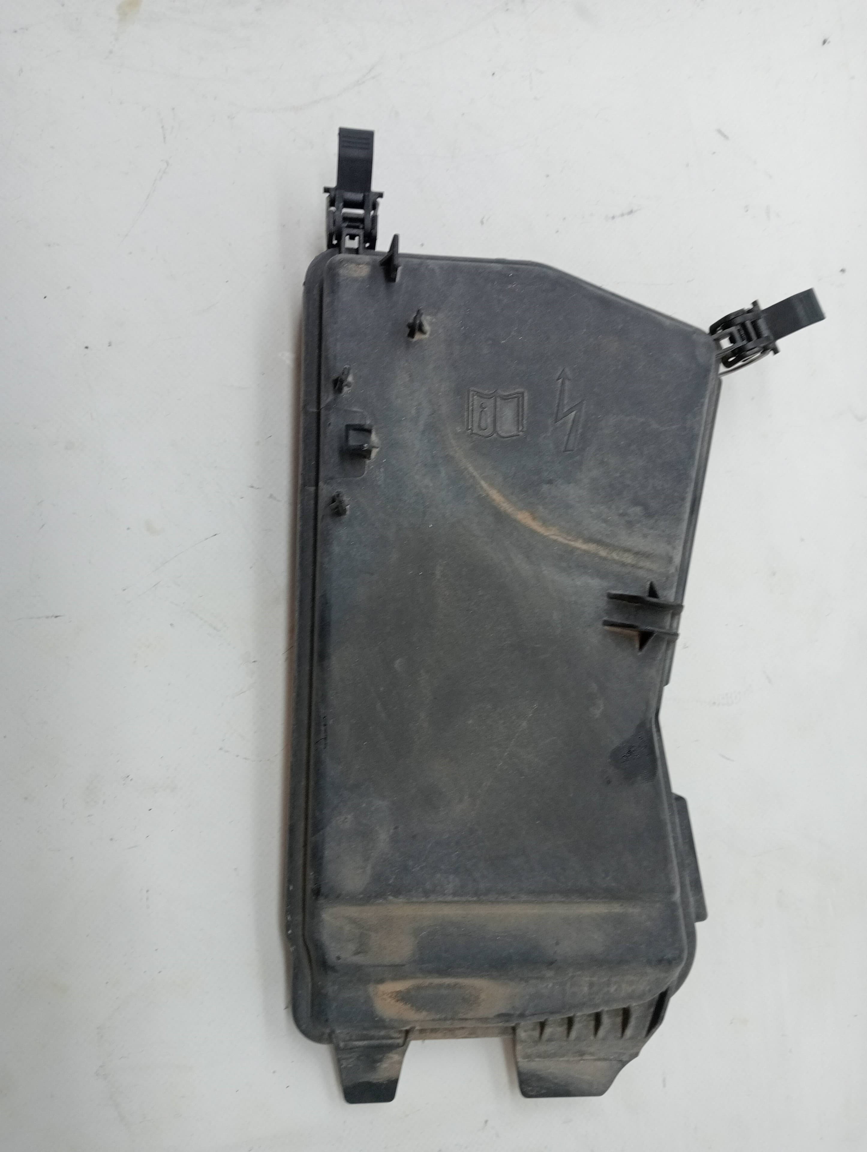 Plastico MERCEDES-BENZ CLASE E (W212) LIM. 2