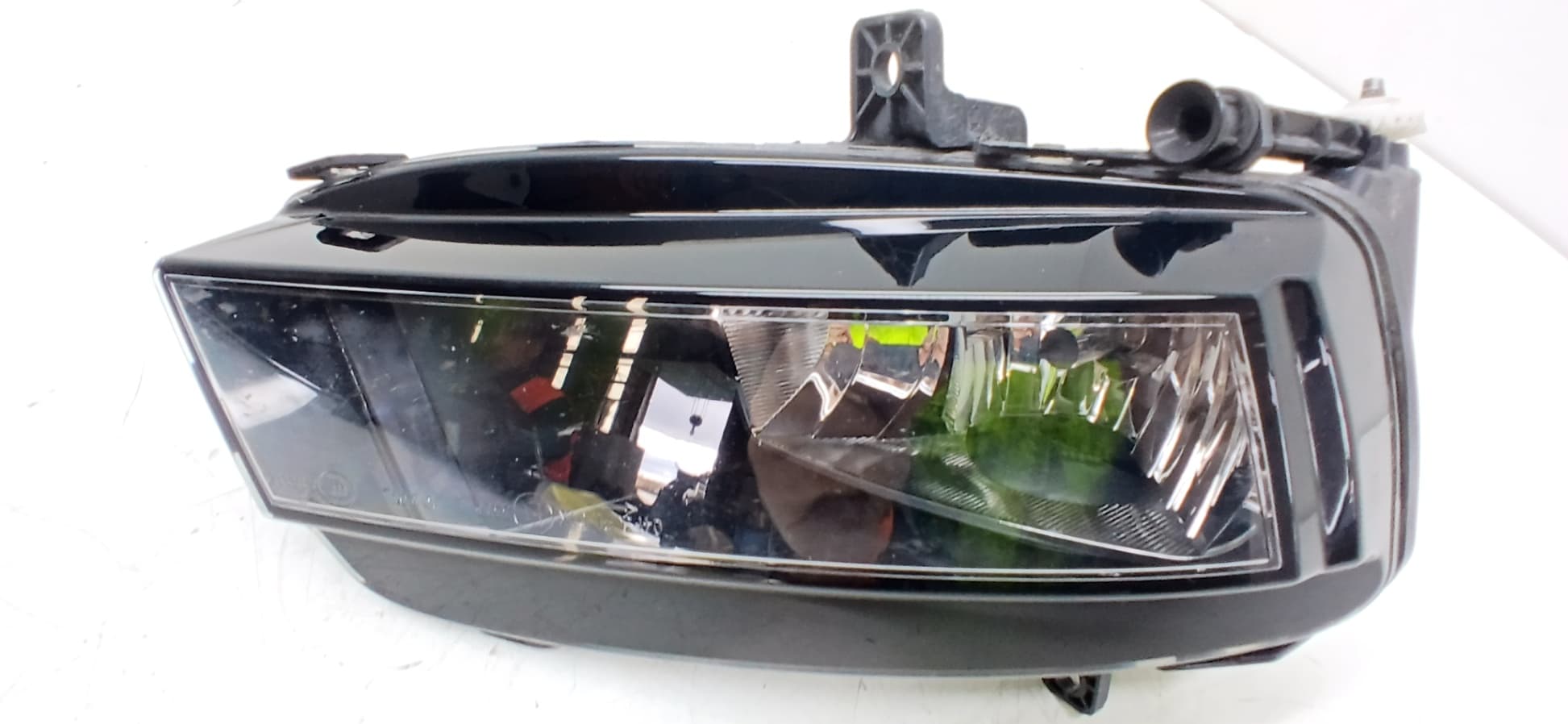 Faro antiniebla derecho VOLKSWAGEN GOLF VII LIM 4