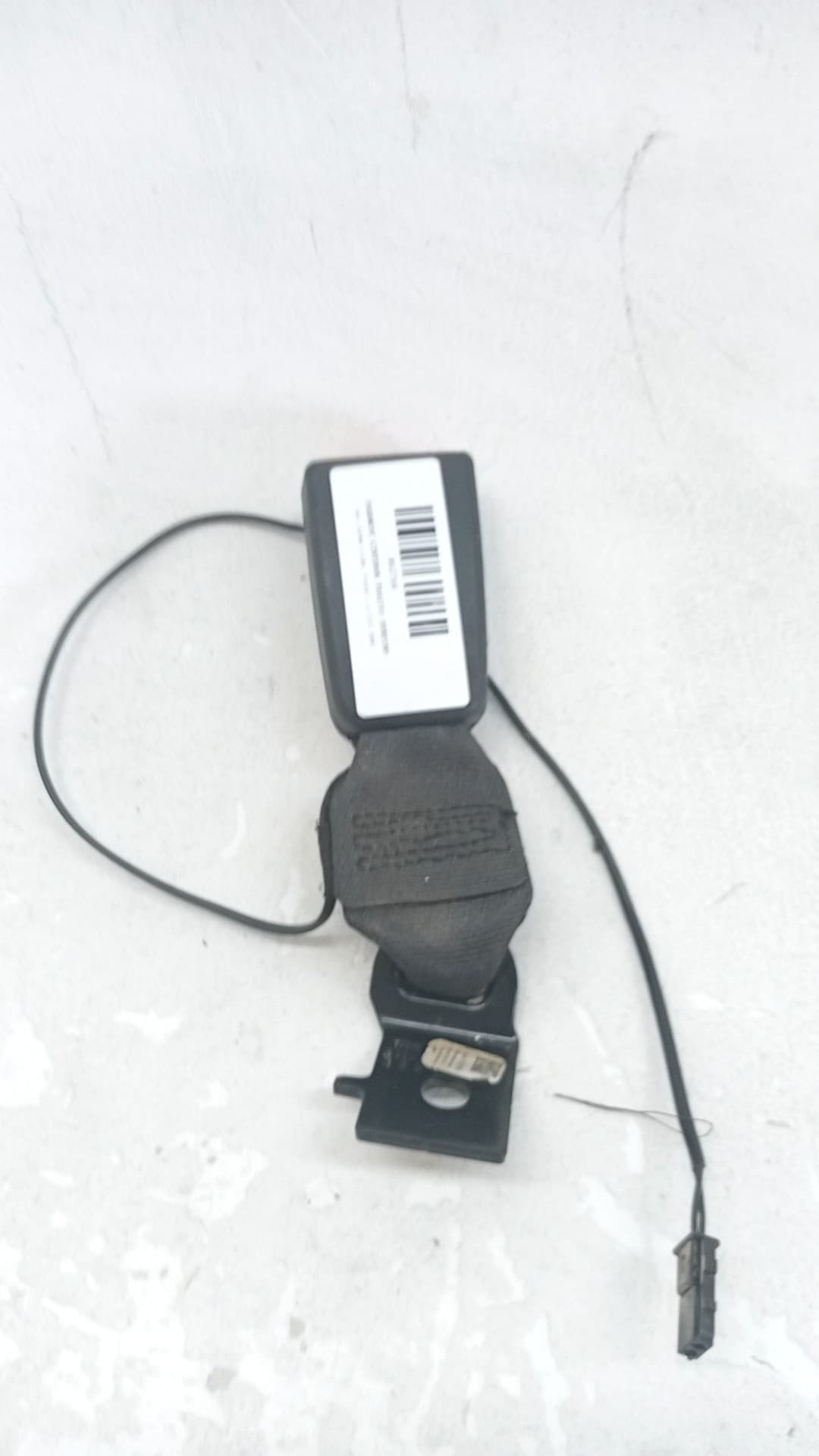 Enganche cinturon trasero derecho OPEL ASTRA K LIM 3