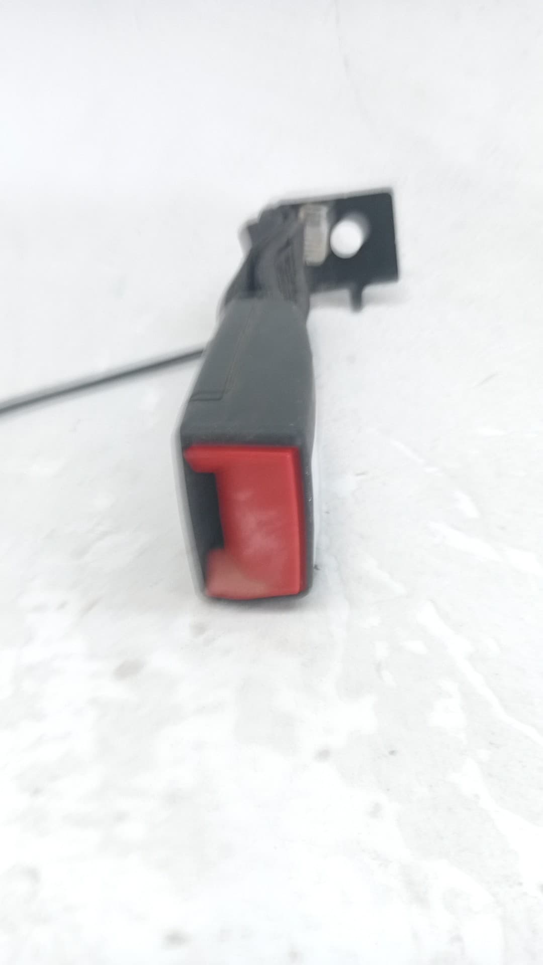 Enganche cinturon trasero derecho OPEL ASTRA K LIM