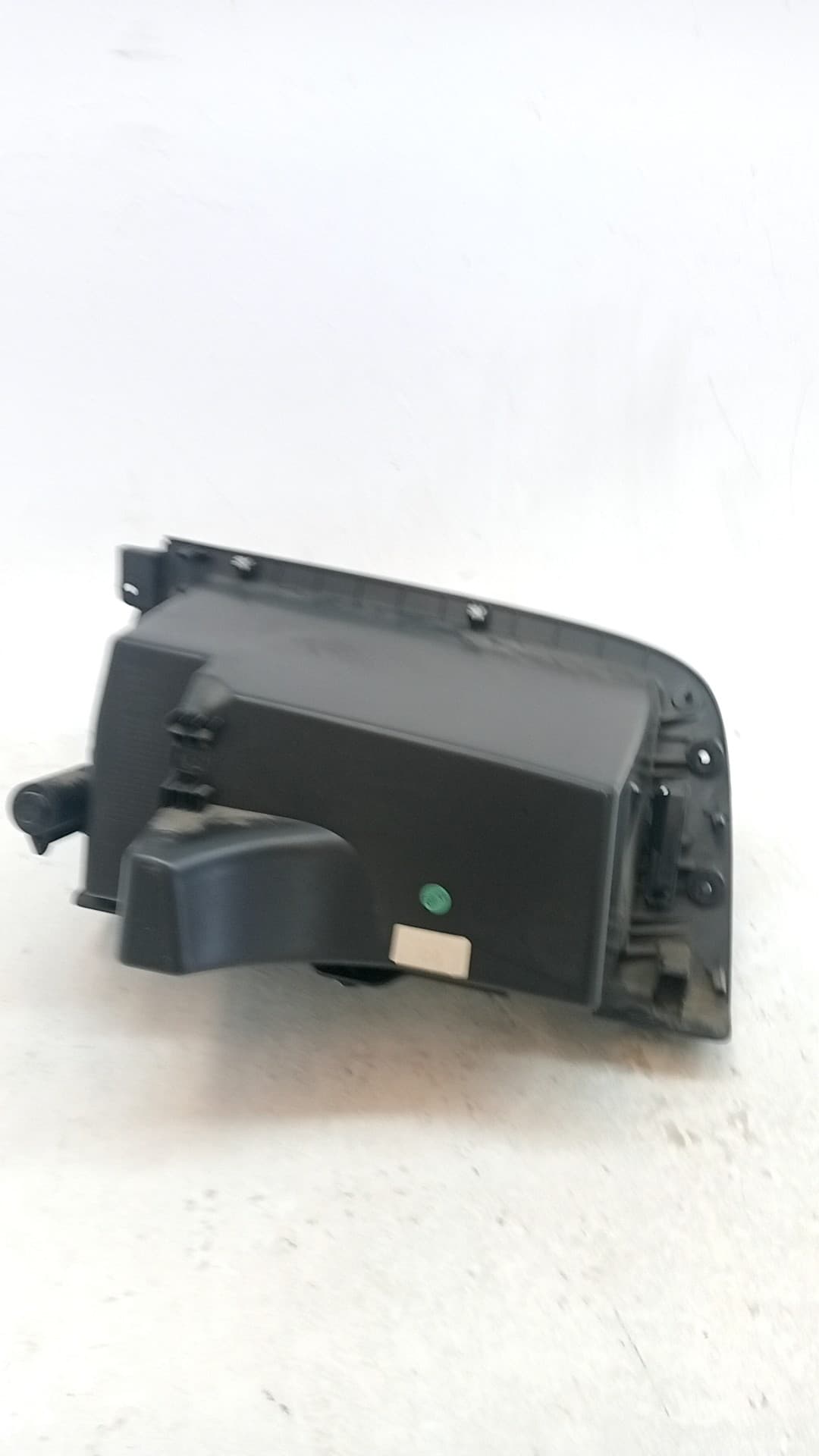 Guantera OPEL ASTRA K LIM 2