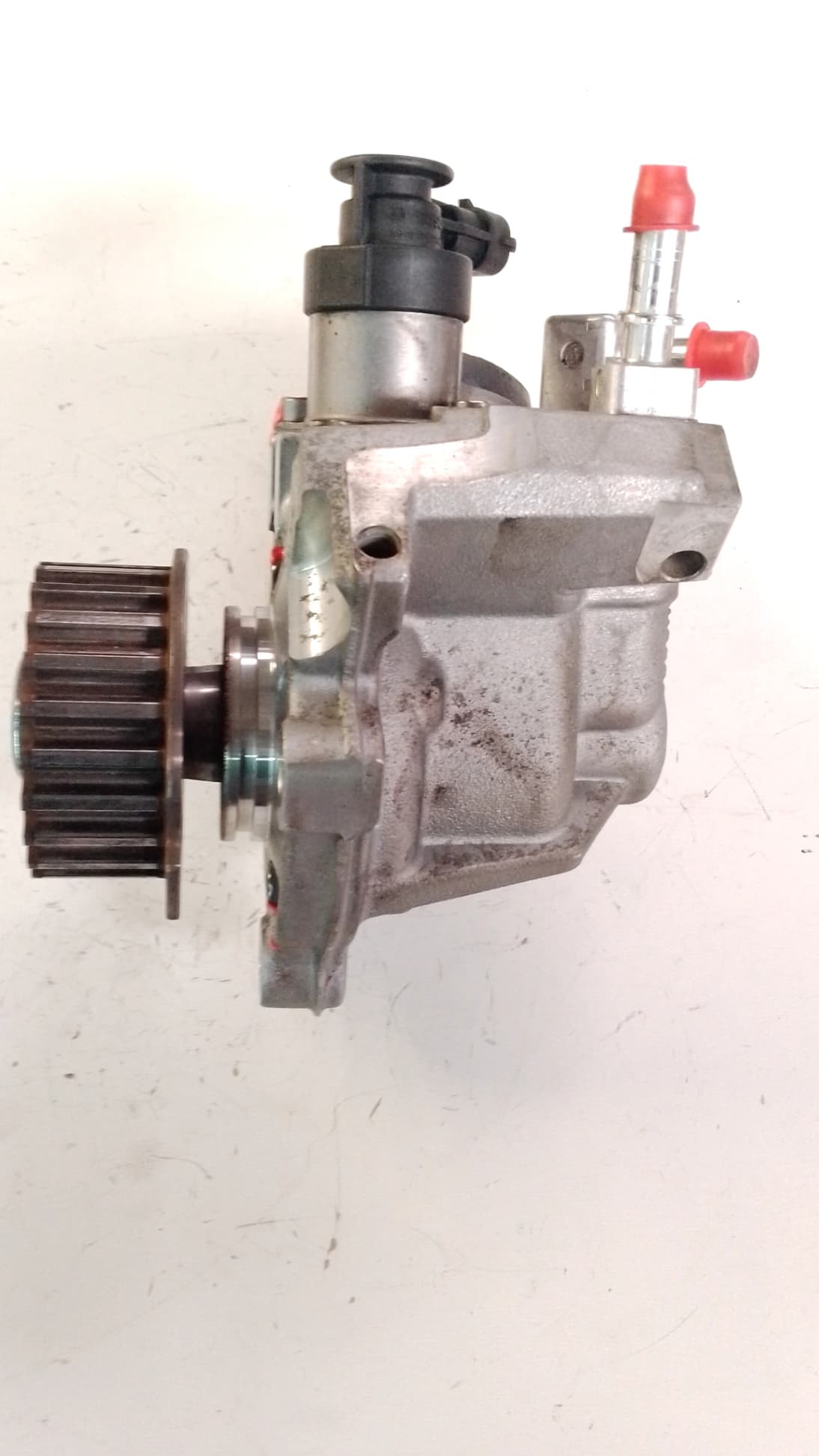Bomba inyeccion FORD TRANSIT COURIER 3