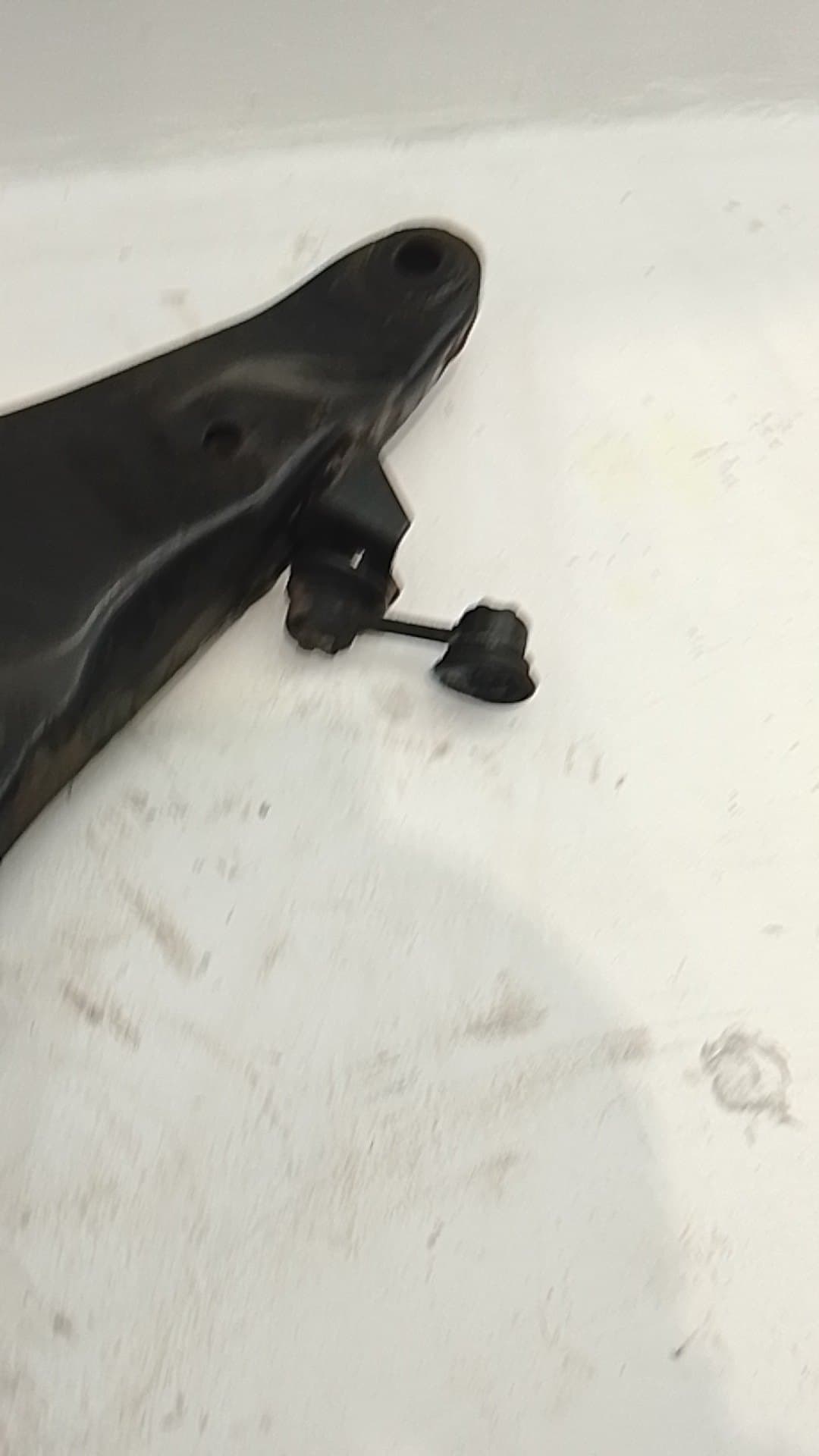Brazo suspension inferior delantero izquierdo SUBARU FORESTER S11 (SG) 3