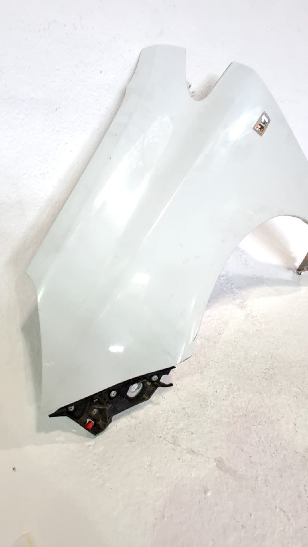 Aleta delantera izquierda OPEL CORSA D 4