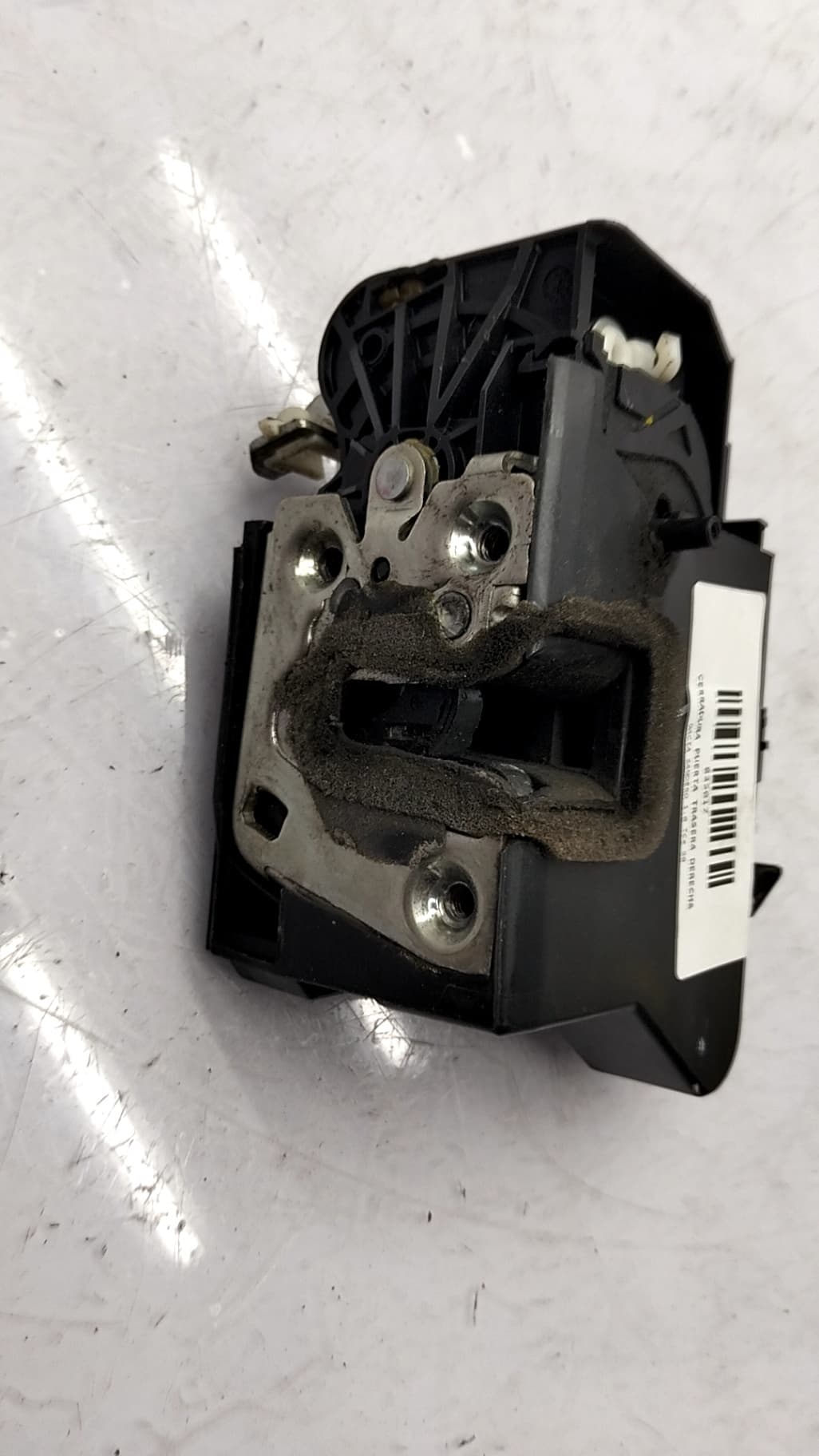 Cerradura puerta trasera derecha DACIA SANDERO 2