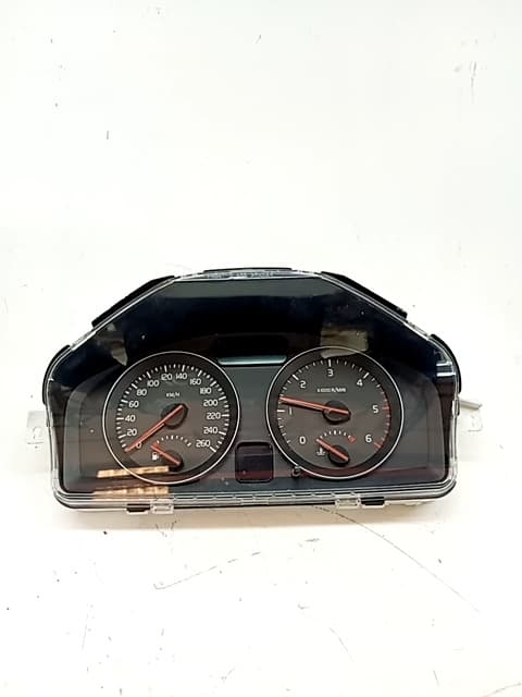 Cuadro instrumentos VOLVO C30