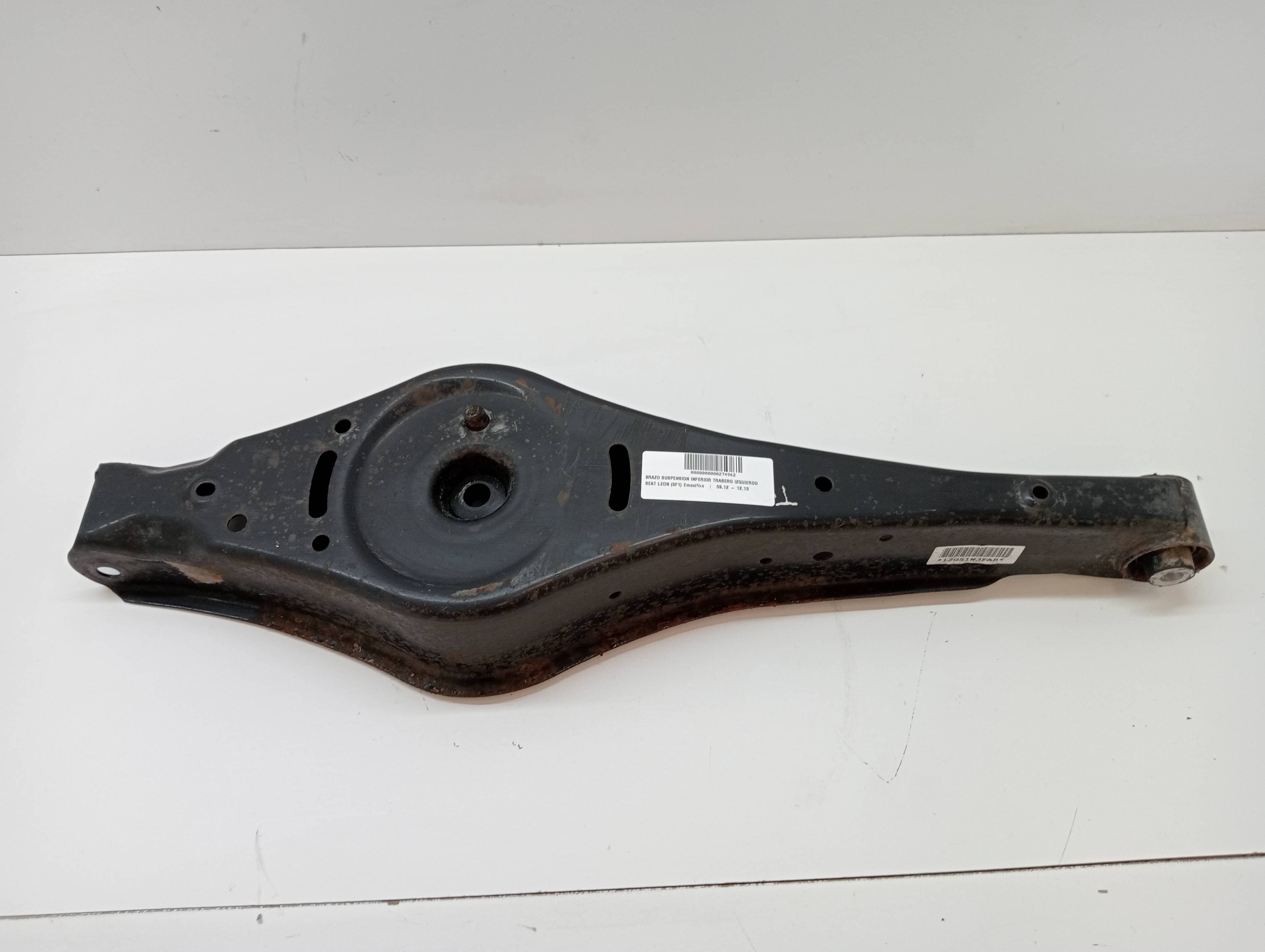 Brazo suspension inferior trasero izquierdo SEAT LEON (5F1)