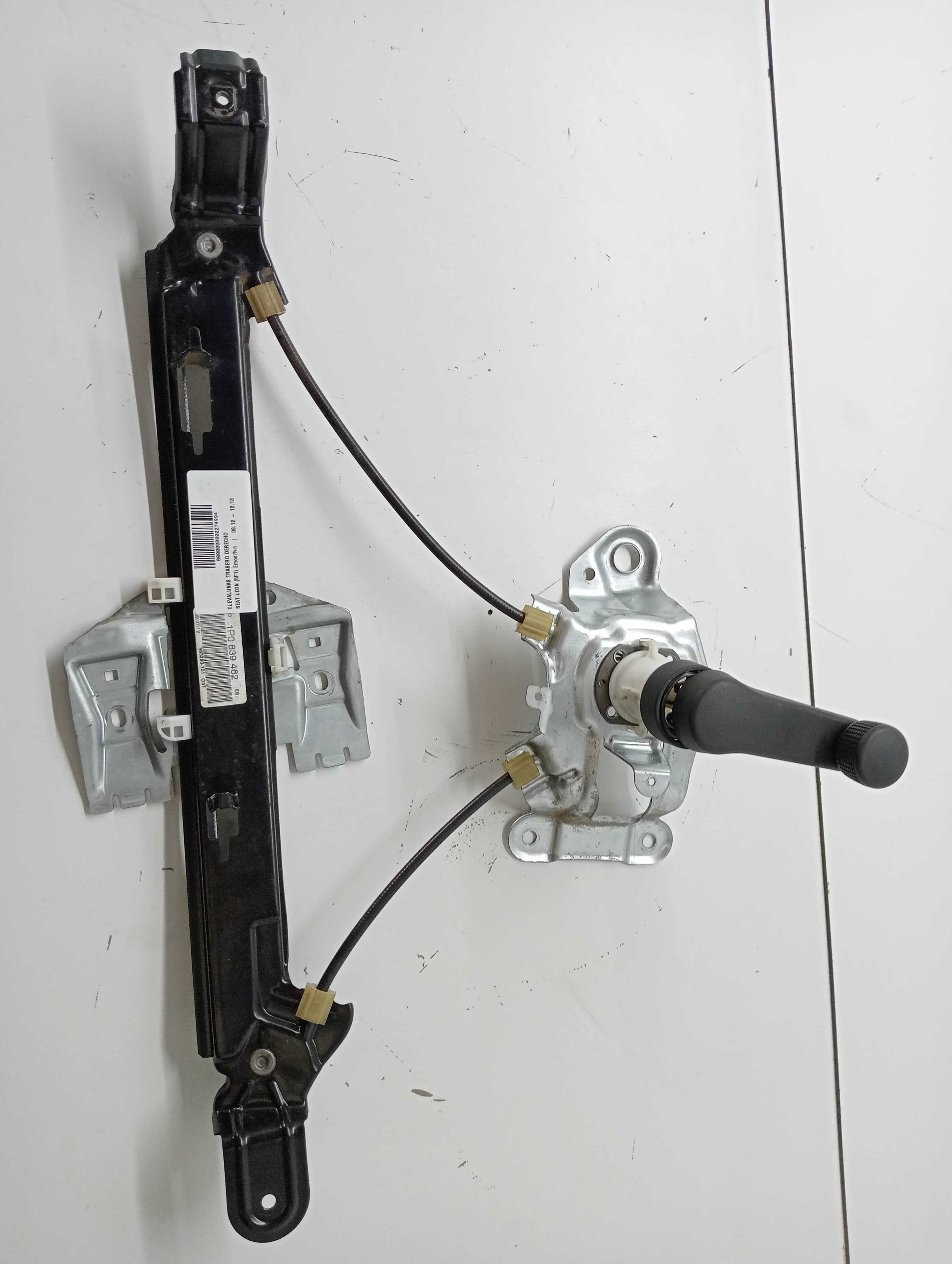 Elevalunas trasero derecho SEAT LEON (5F1)