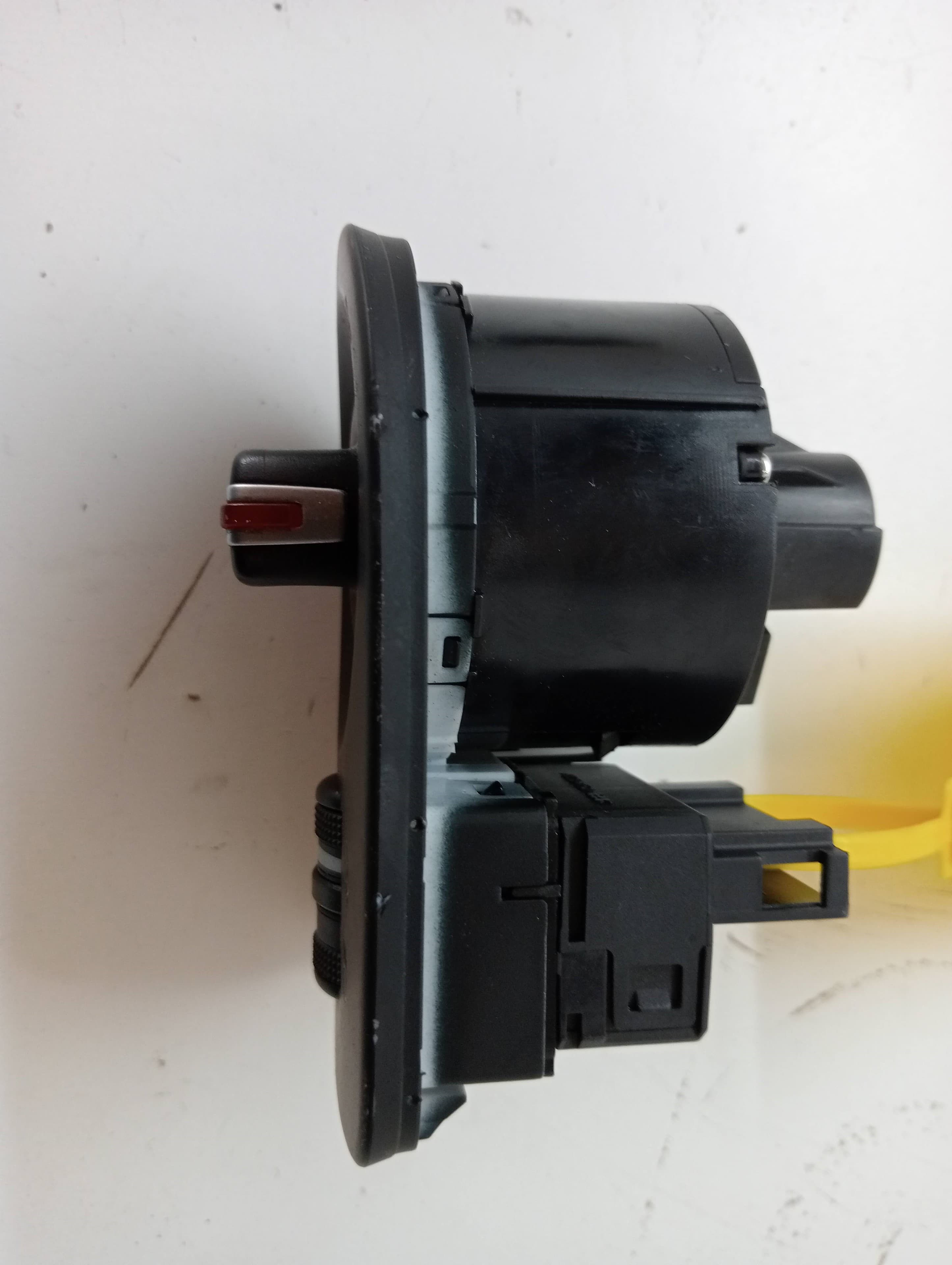 Mando luces SEAT LEON (5F1) 2
