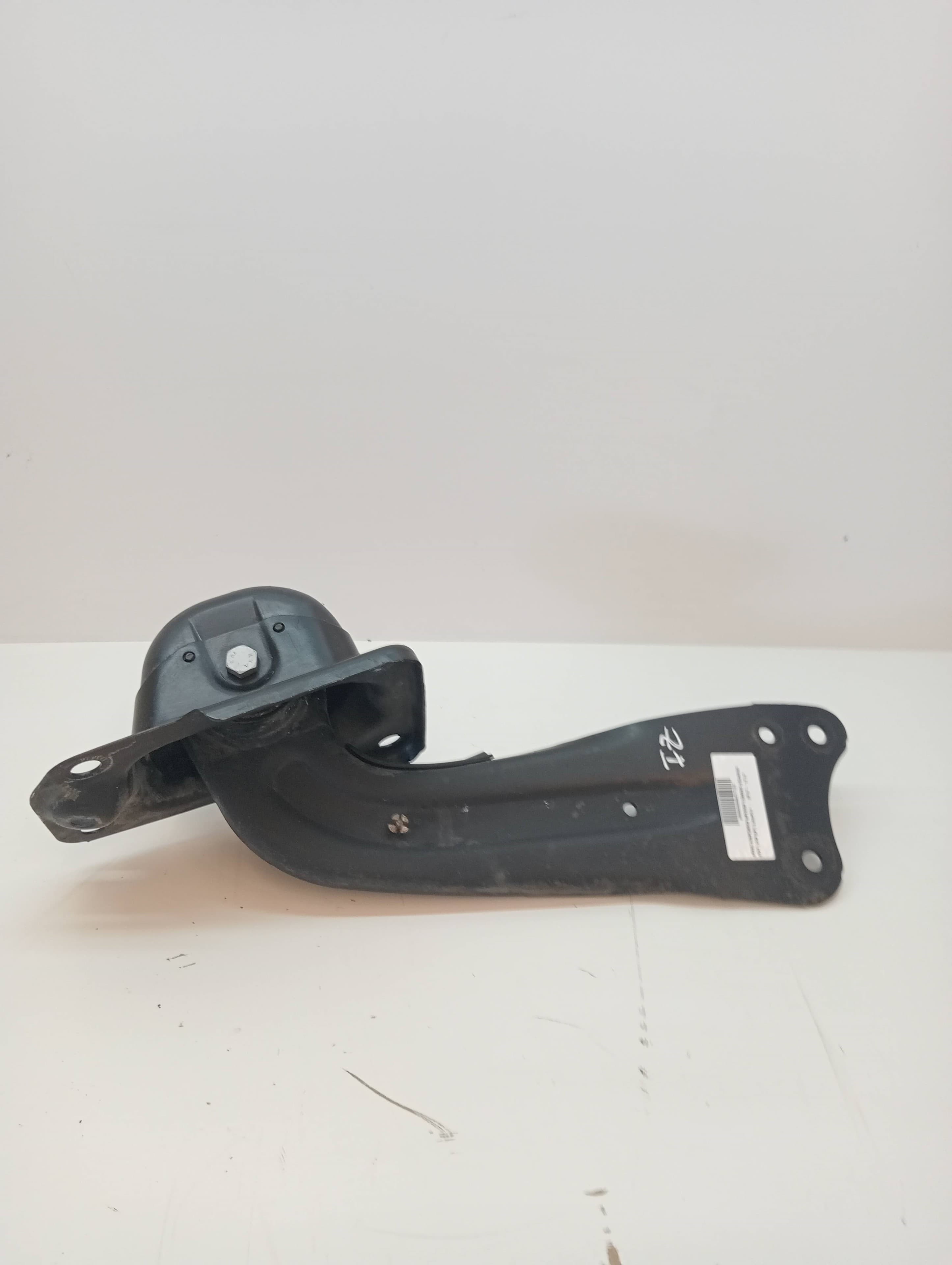 Brazo suspension inferior trasero izquierdo SEAT LEON (5F1)