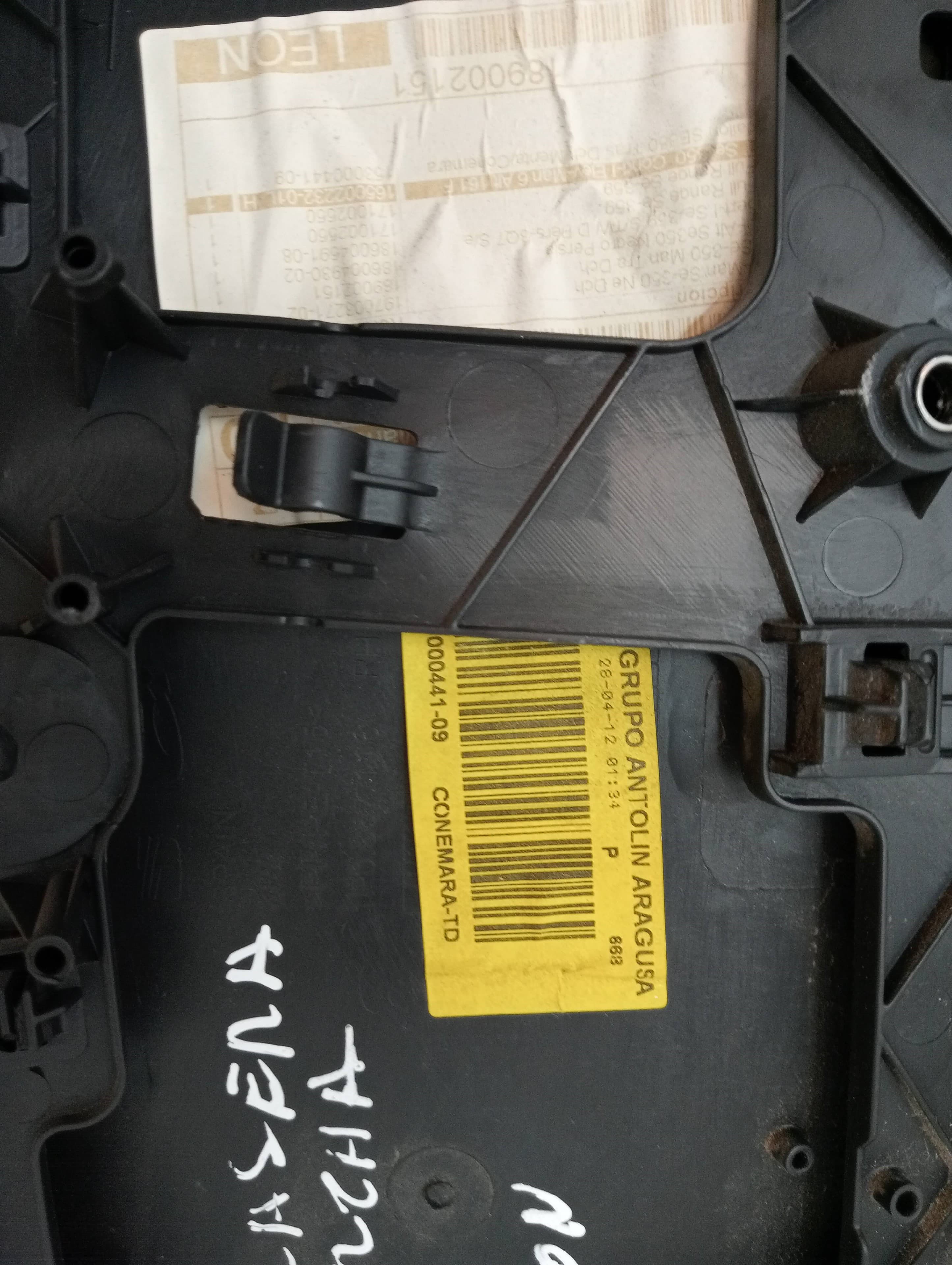 Guarnecido puerta trasera derecha SEAT LEON (5F1)