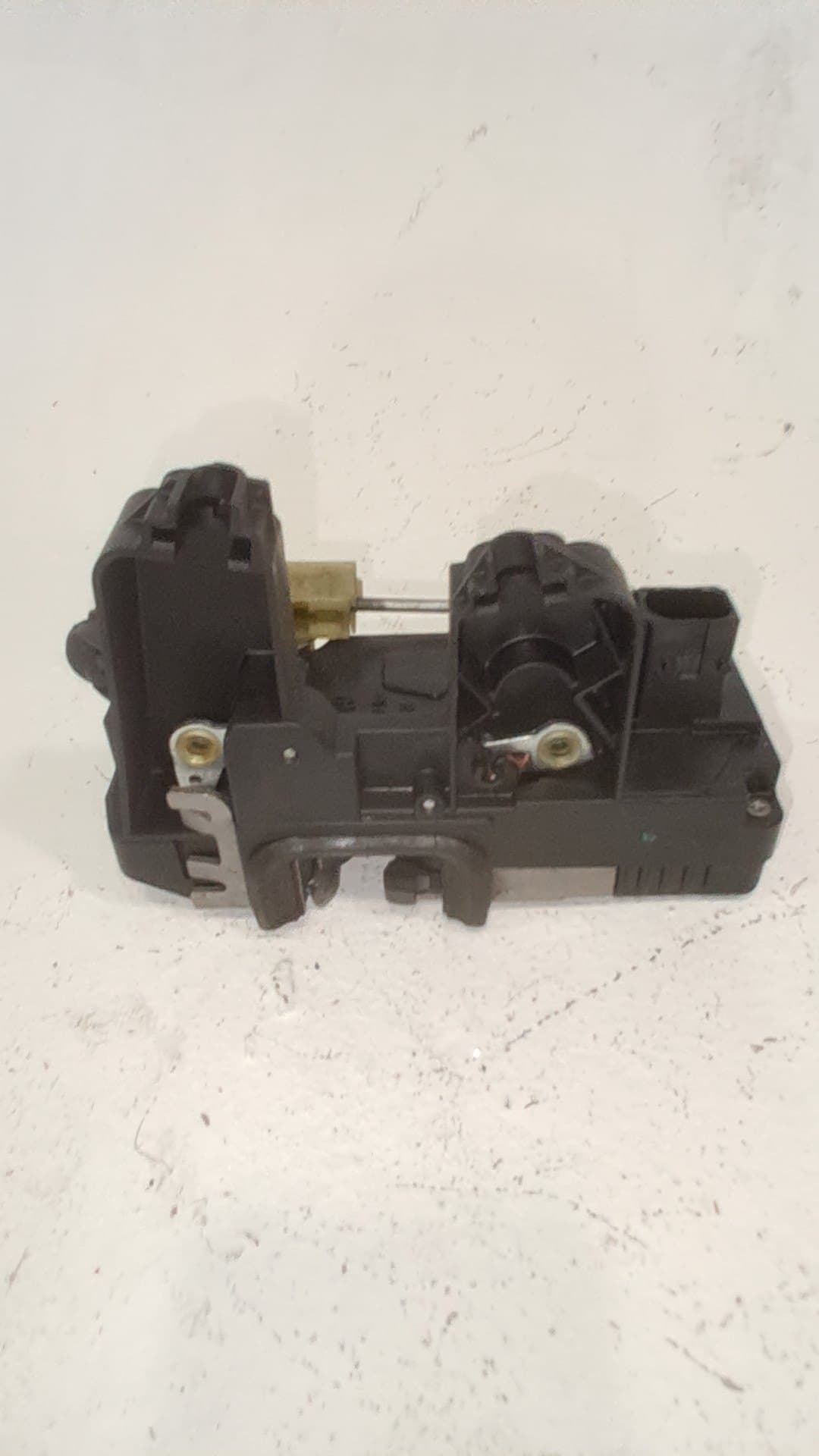Cerradura puerta trasera derecha OPEL VECTRA B BERLINA 2