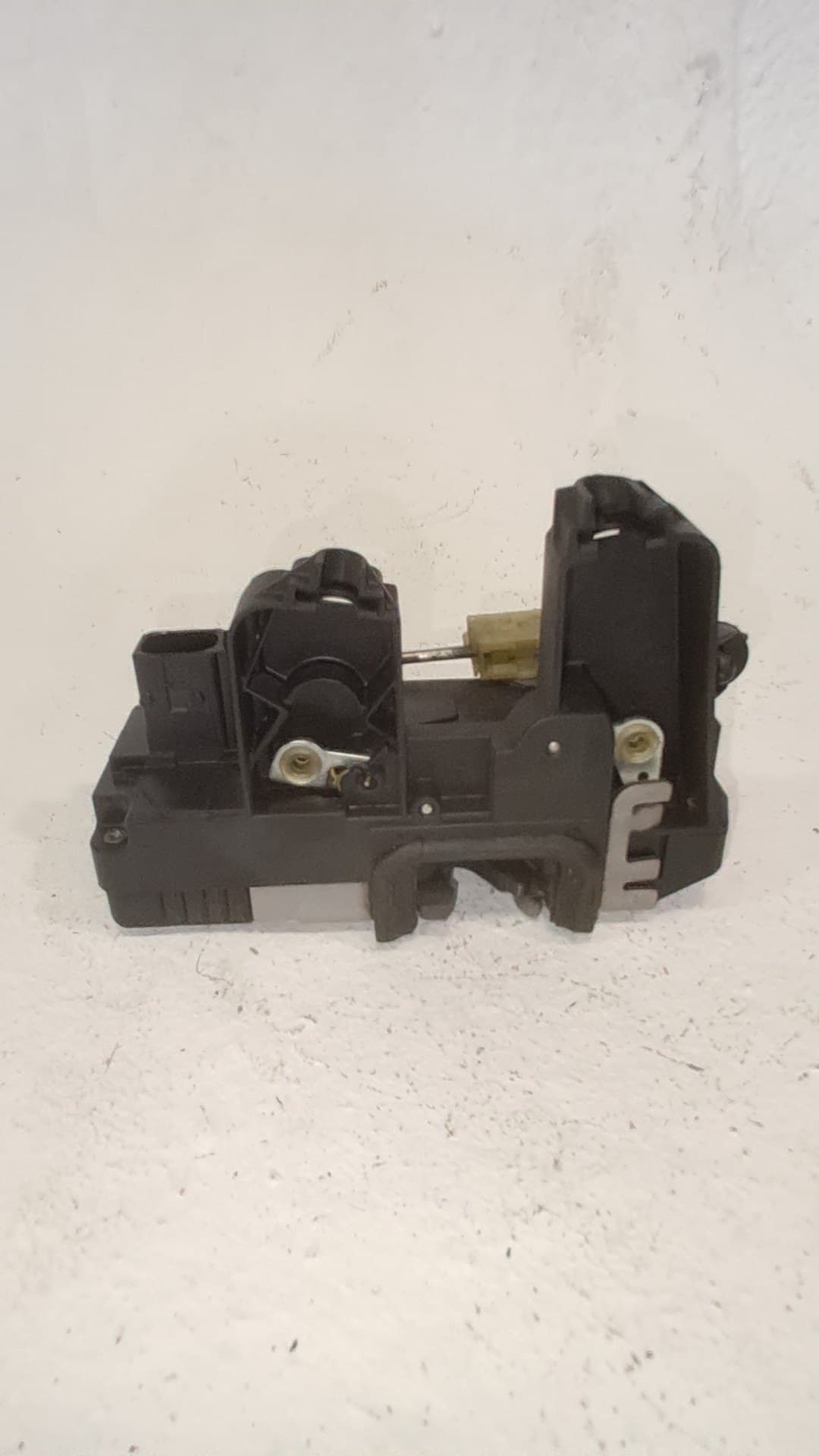 Cerradura puerta trasera izquierda OPEL VECTRA B BERLINA 2