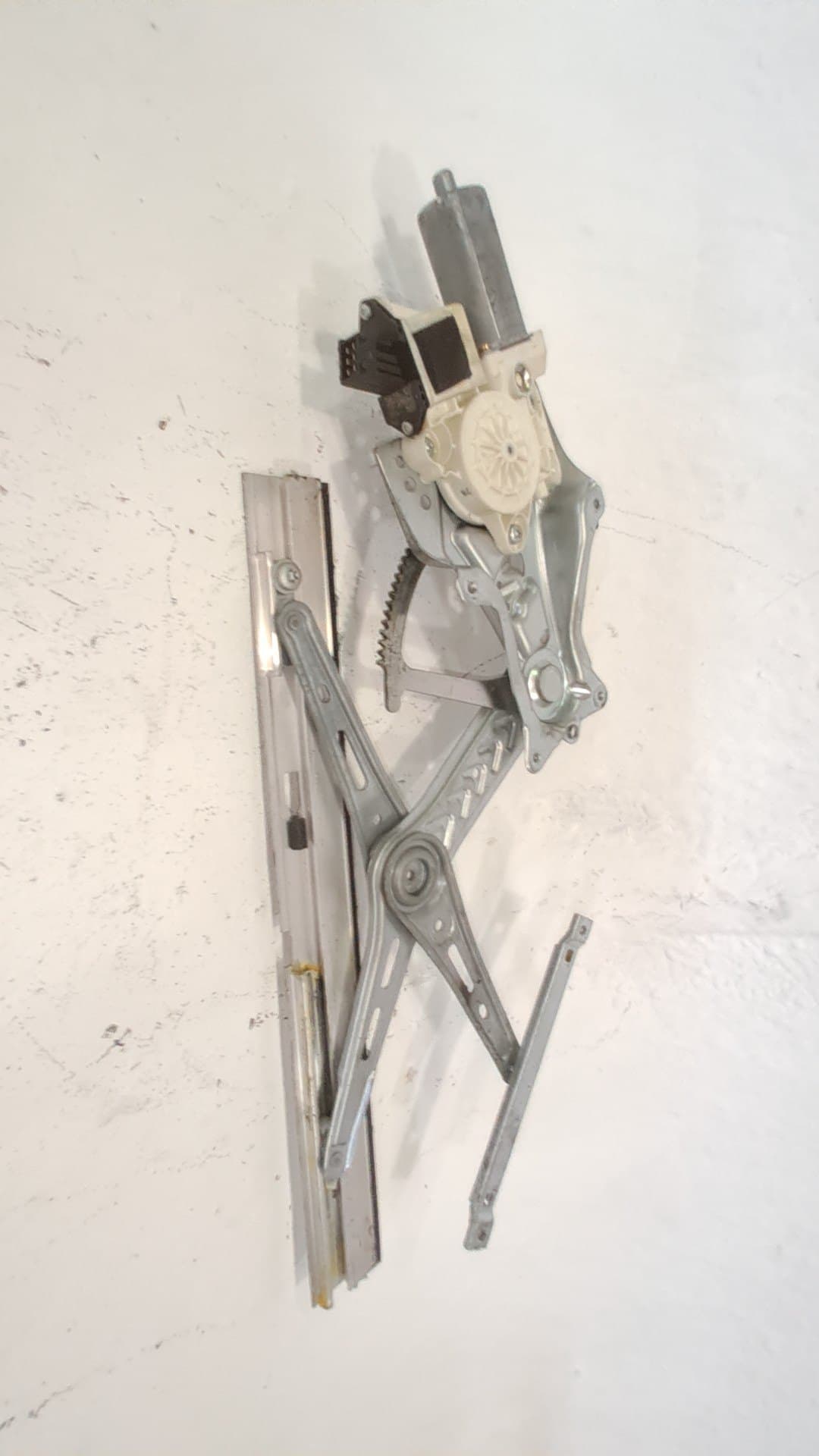 Elevalunas delantero derecho OPEL VECTRA B BERLINA 2