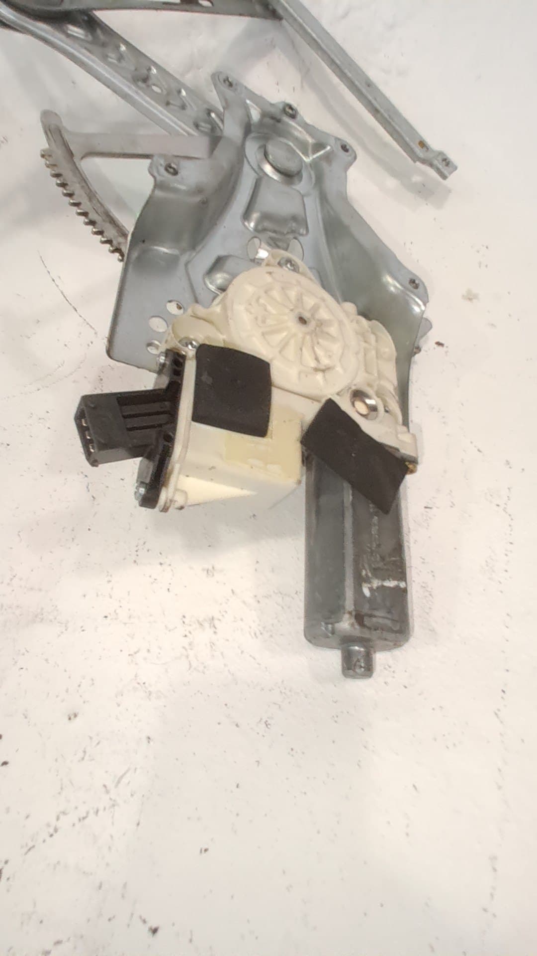 Elevalunas delantero izquierdo OPEL VECTRA B BERLINA 2