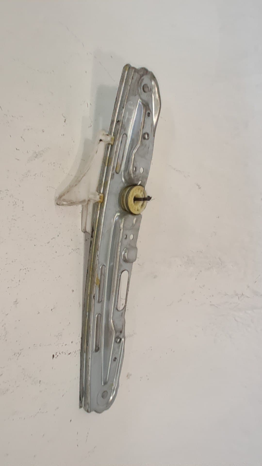 Elevalunas trasero derecho OPEL VECTRA B BERLINA
