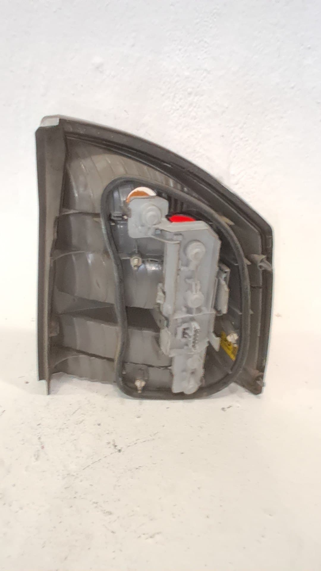 Piloto trasero izquierdo OPEL VECTRA B BERLINA 2