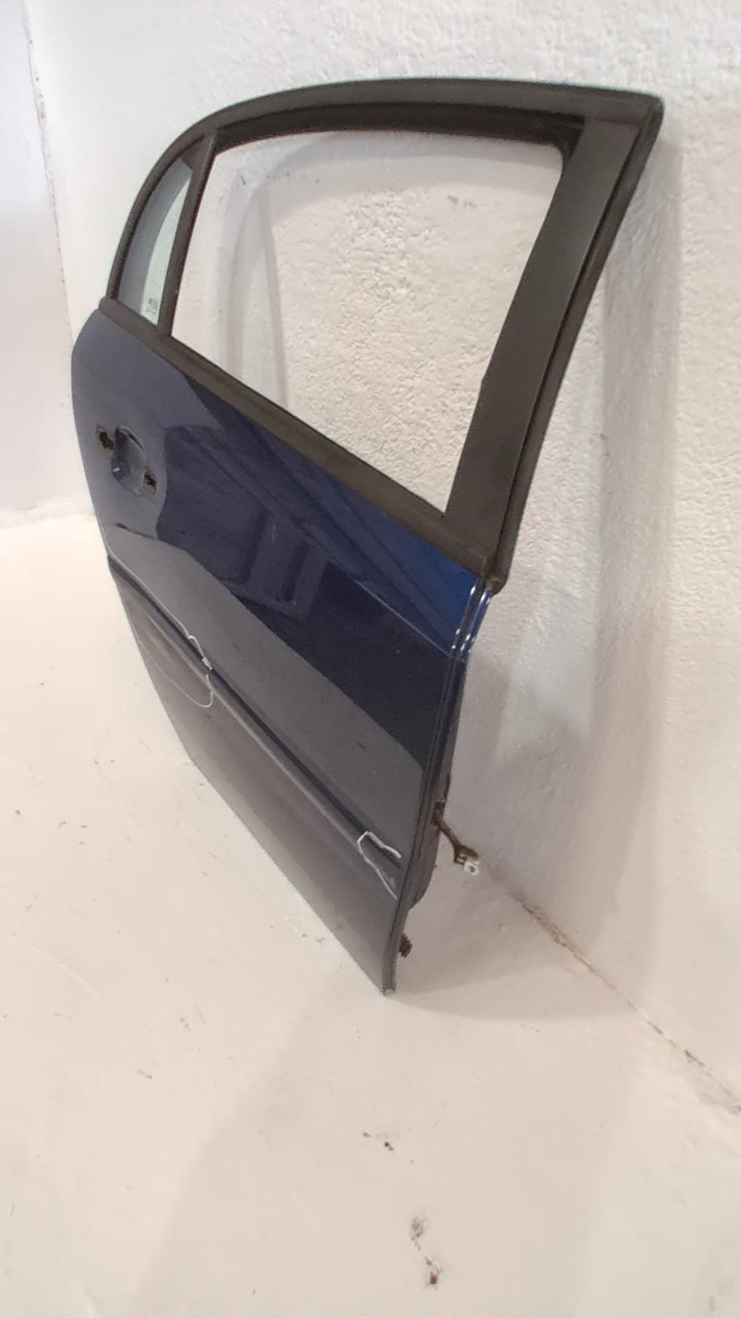 Puerta trasera derecha OPEL VECTRA B BERLINA 4