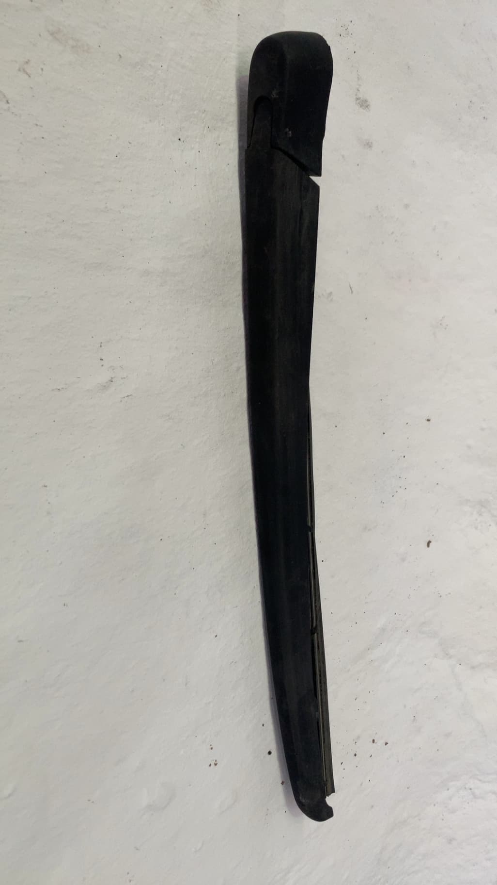 Brazo limpia trasero KIA SPORTAGE