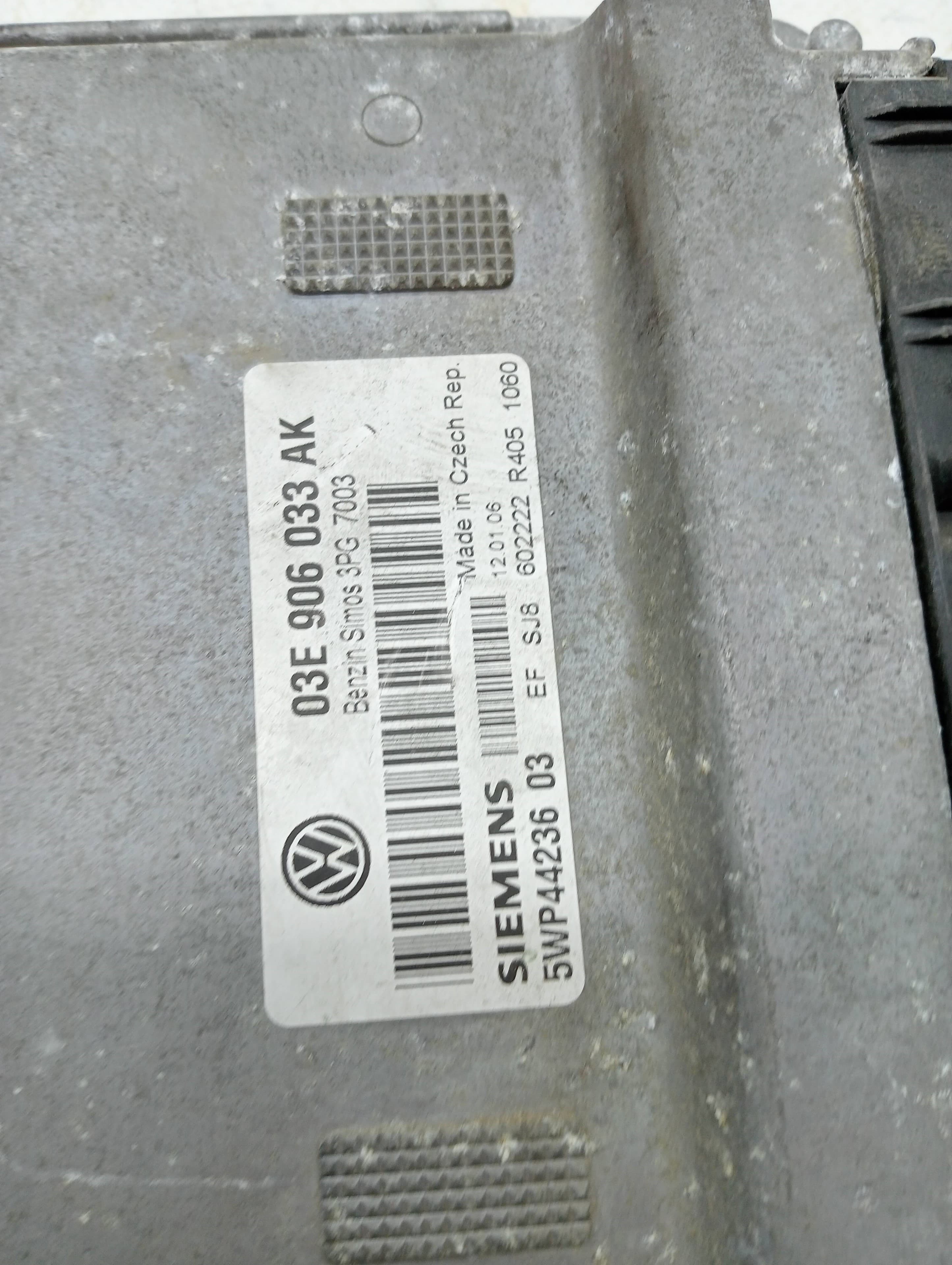 Centralita motor uce VOLKSWAGEN POLO (9N3) 3