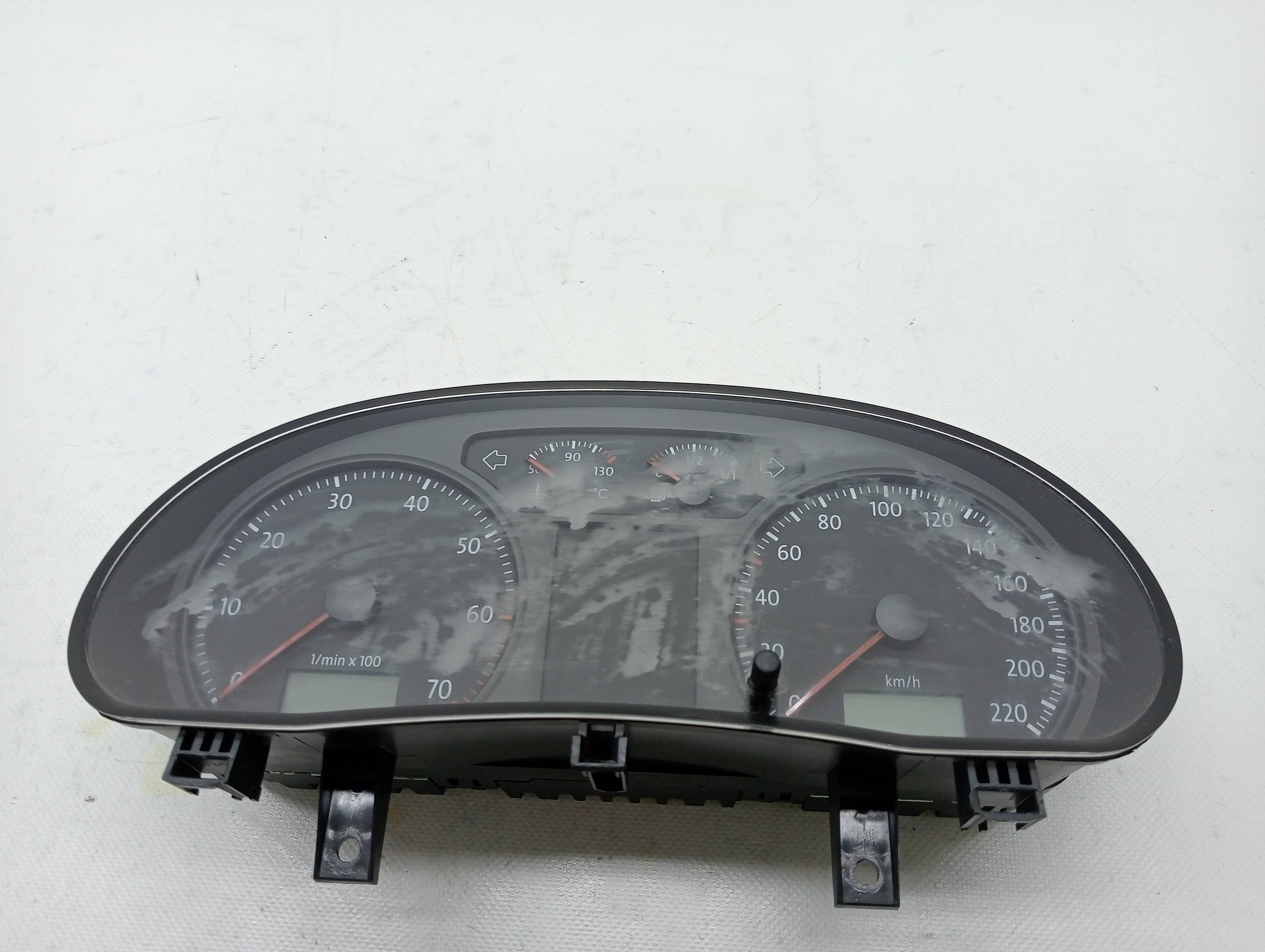 Cuadro instrumentos VOLKSWAGEN POLO (9N3)