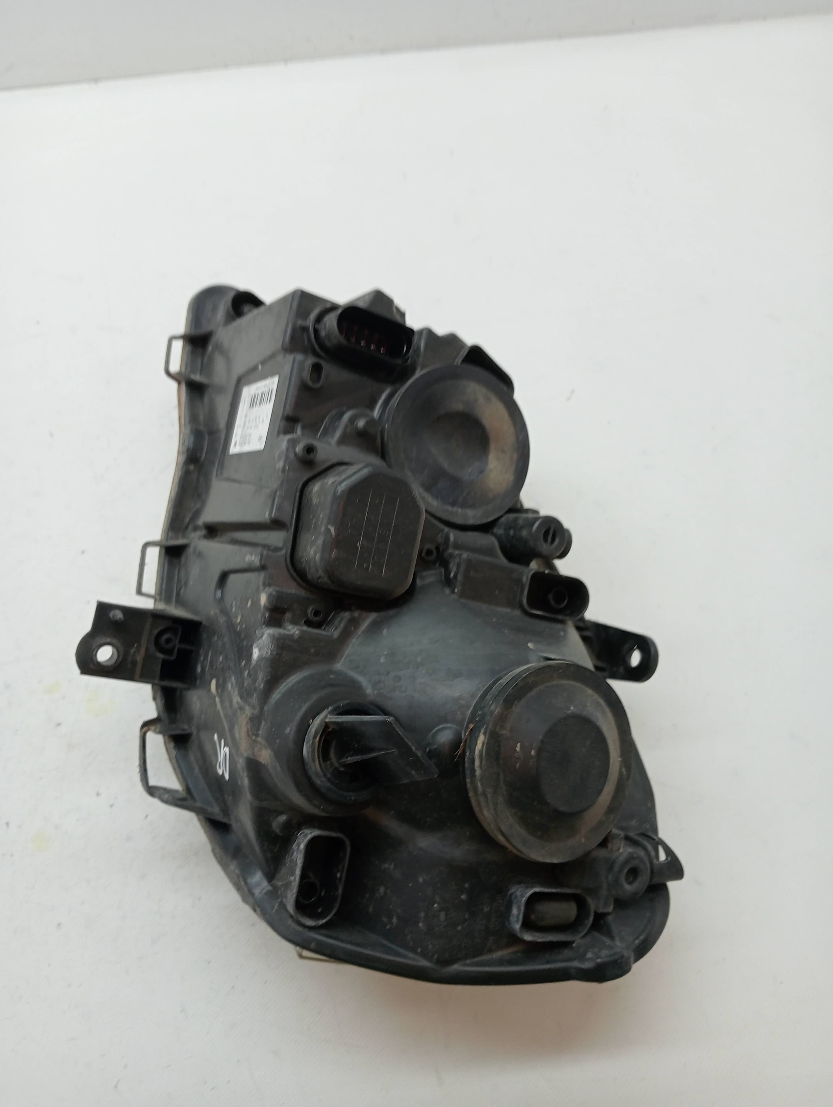 Faro derecho VOLKSWAGEN POLO (9N3) 3