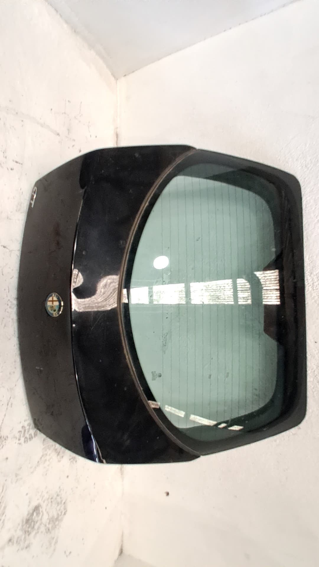 Porton trasero ALFA ROMEO GT (125)