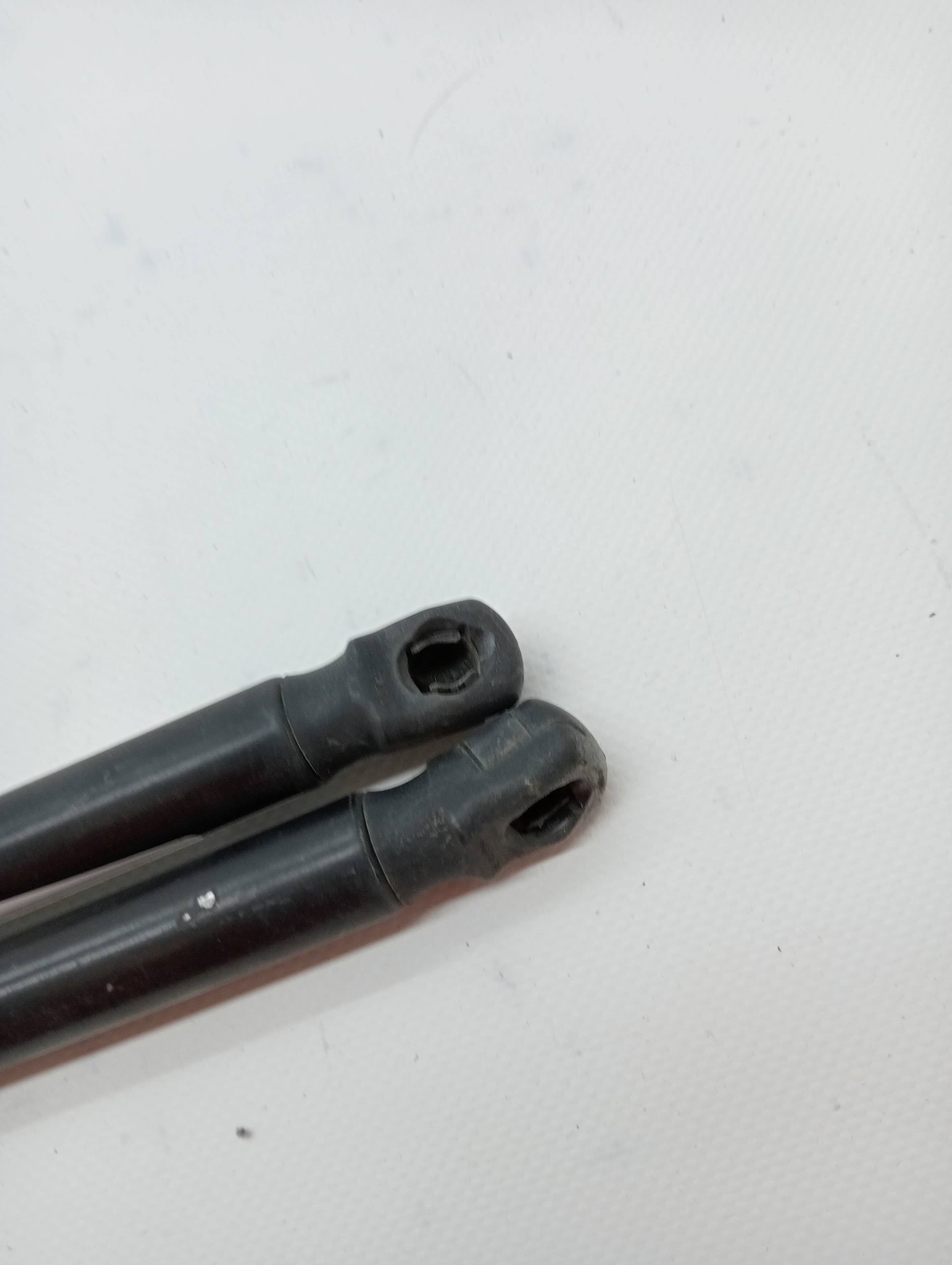 Amortiguadores maletero / porton SEAT LEON SC (5F5) 2