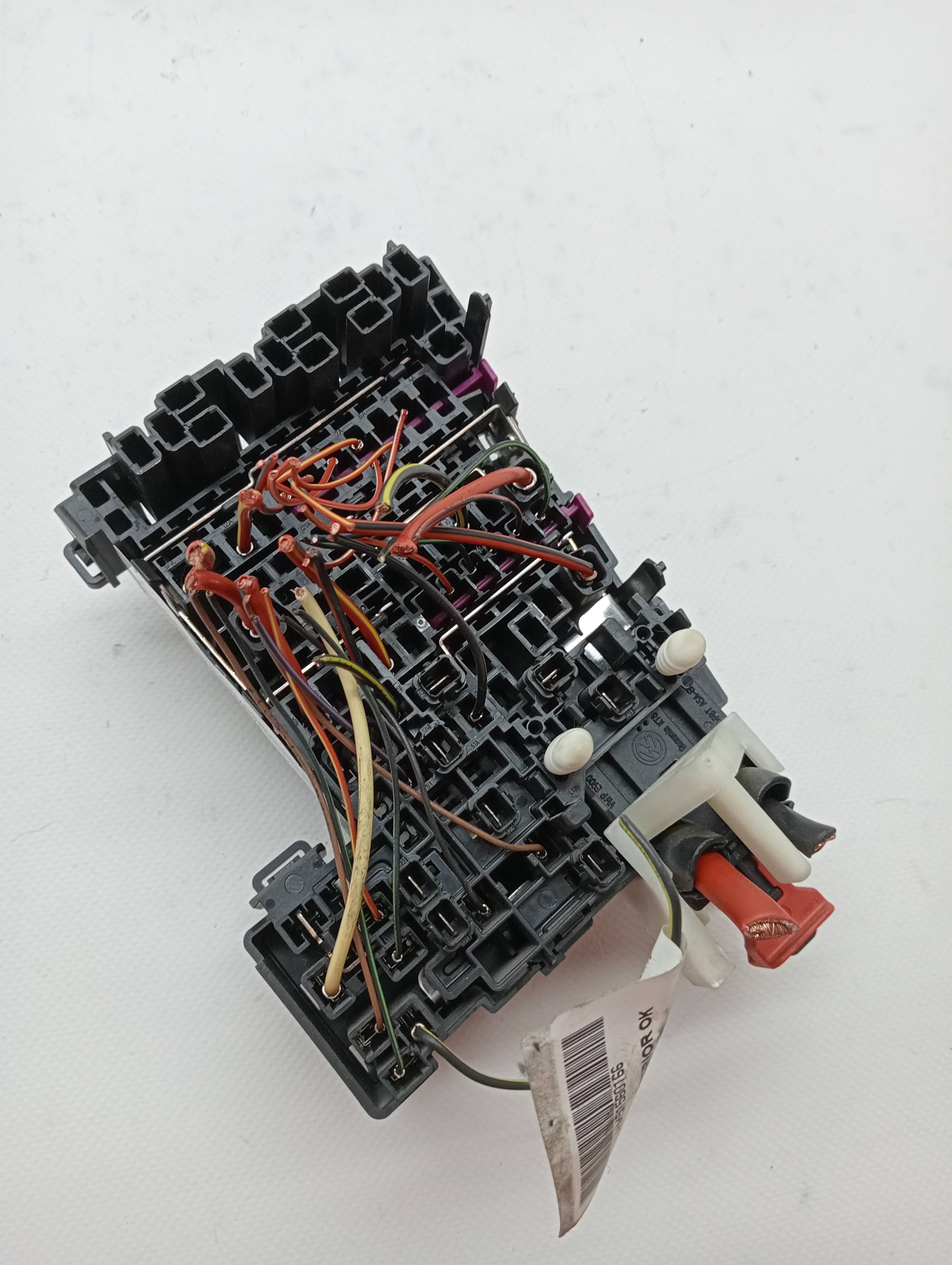 Caja reles / fusibles SEAT LEON SC (5F5) 2