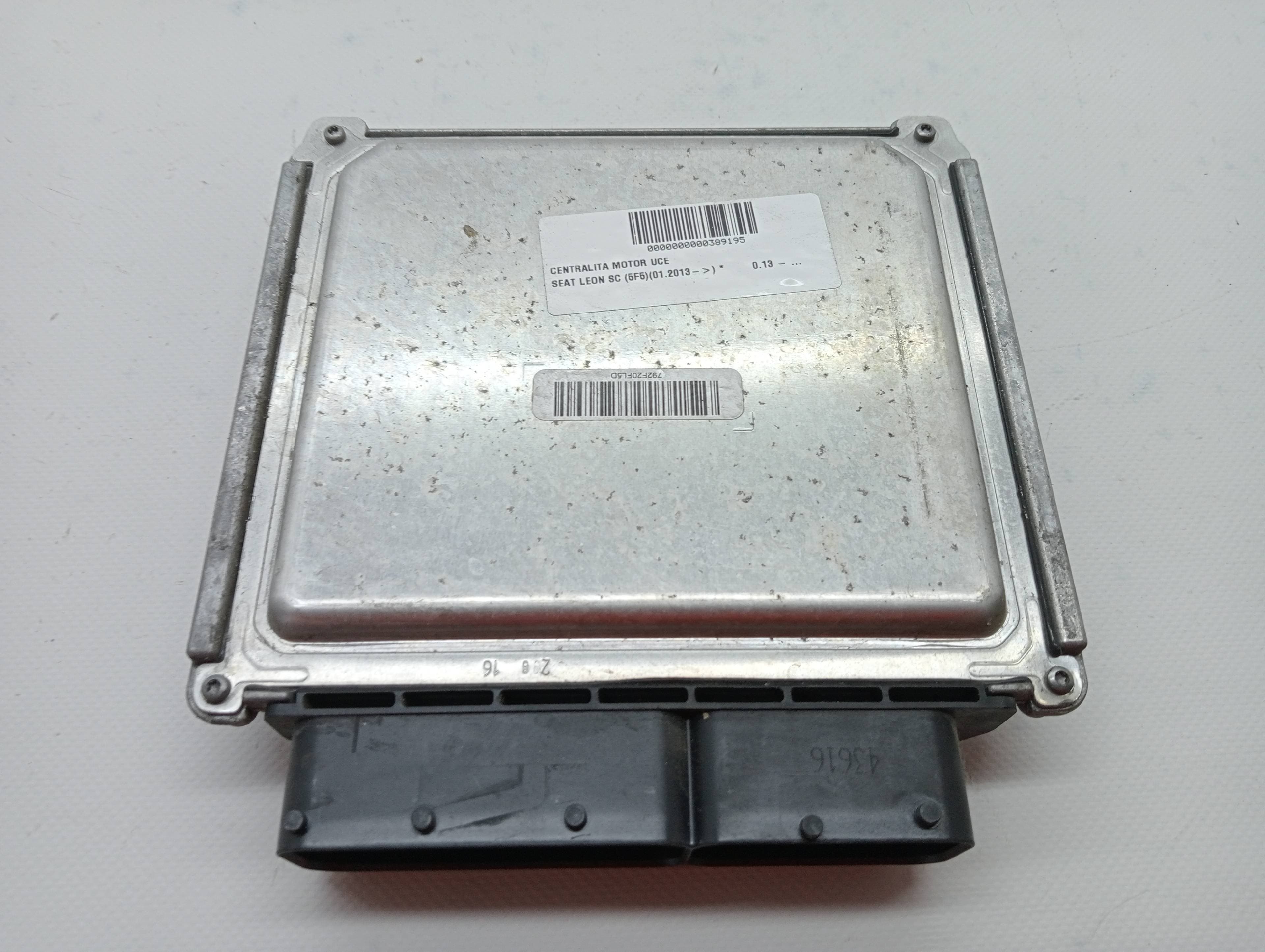 Centralita motor uce SEAT LEON SC (5F5)