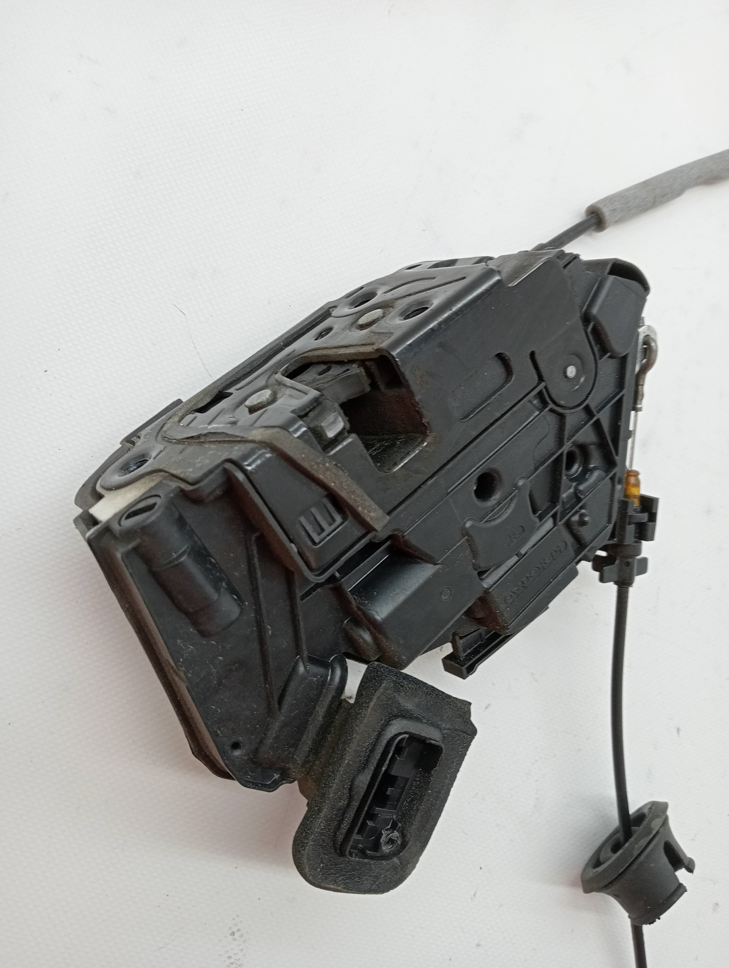Cerradura puerta delantera derecha SEAT LEON SC (5F5) 2
