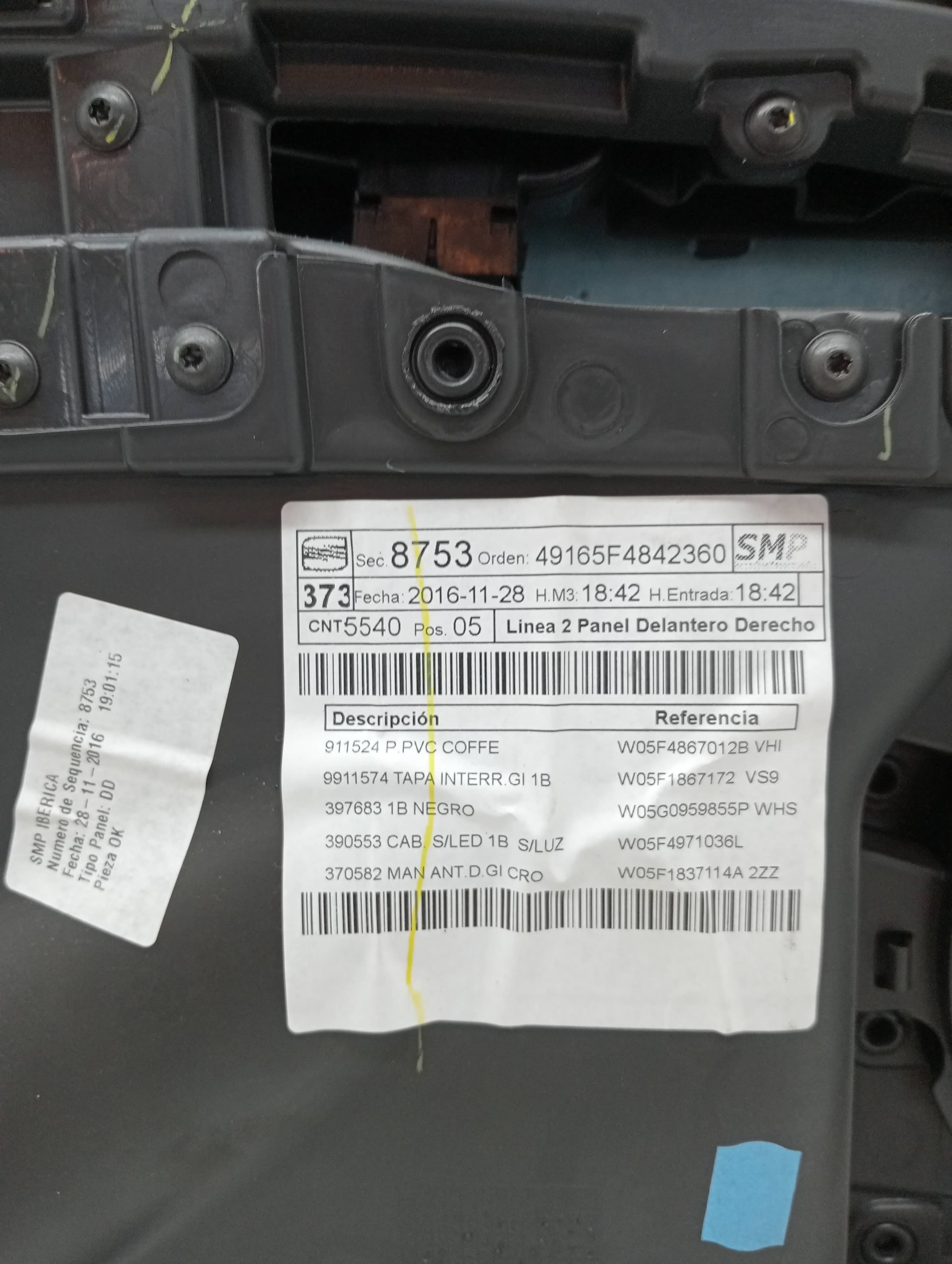 Guarnecido puerta delantera derecha SEAT LEON SC (5F5) 2