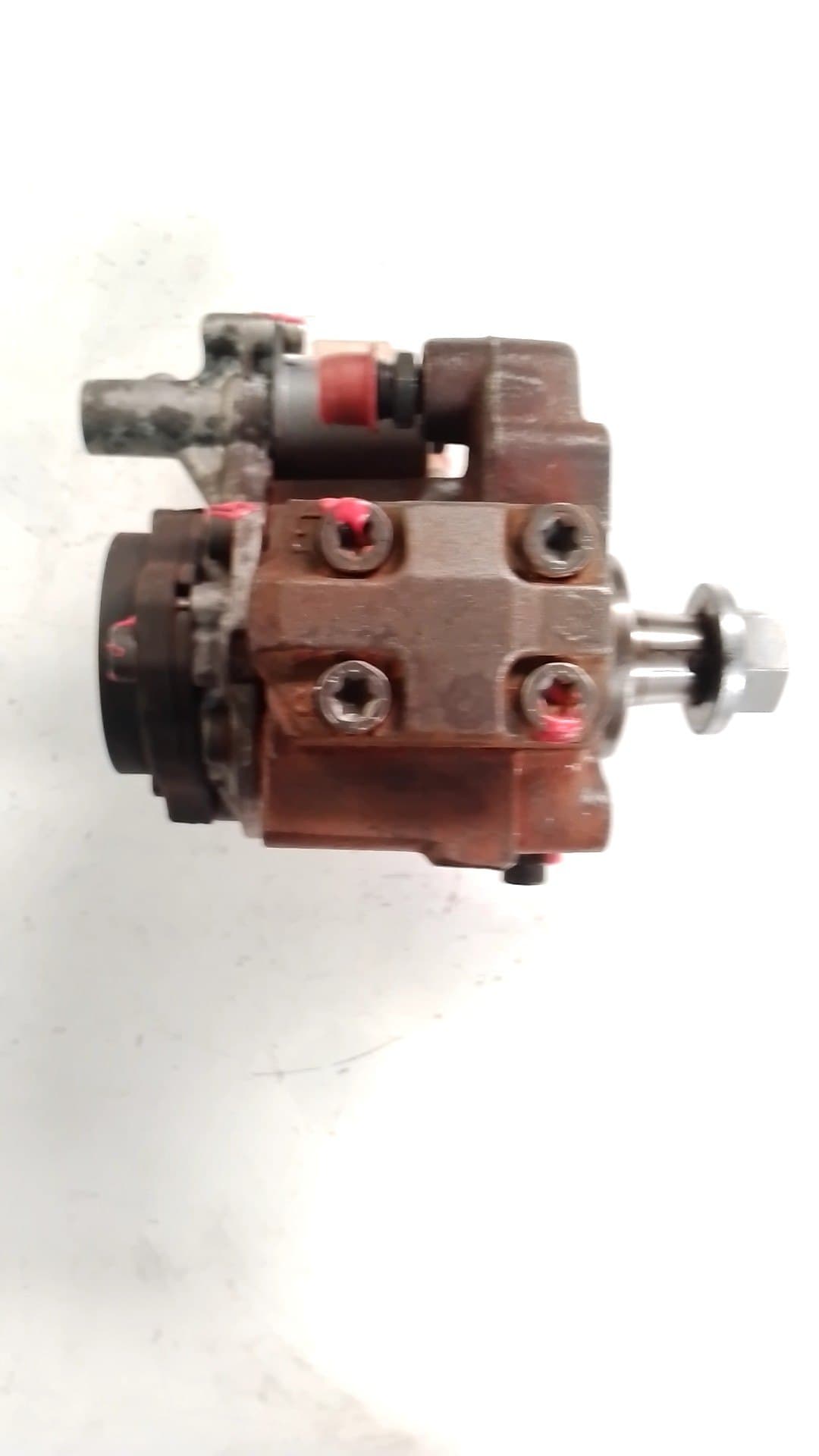 Bomba inyeccion FORD TRANSIT CONNECT 4