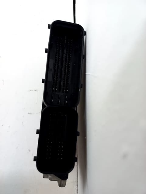 Centralita motor uce VOLKSWAGEN GOLF PLUS V (5M1, 521)