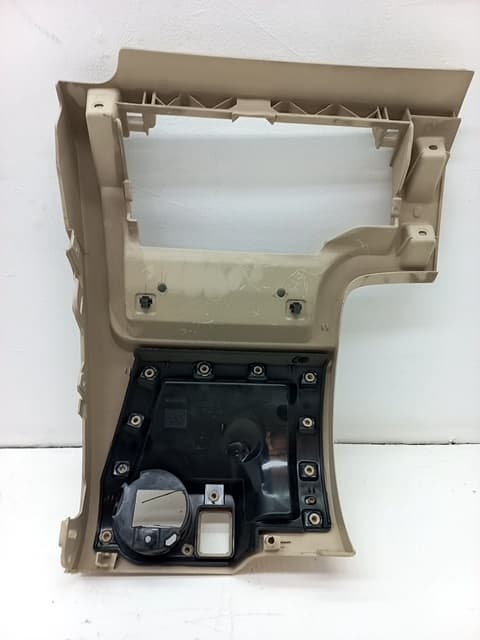 Plastico VOLKSWAGEN GOLF PLUS V (5M1, 521)